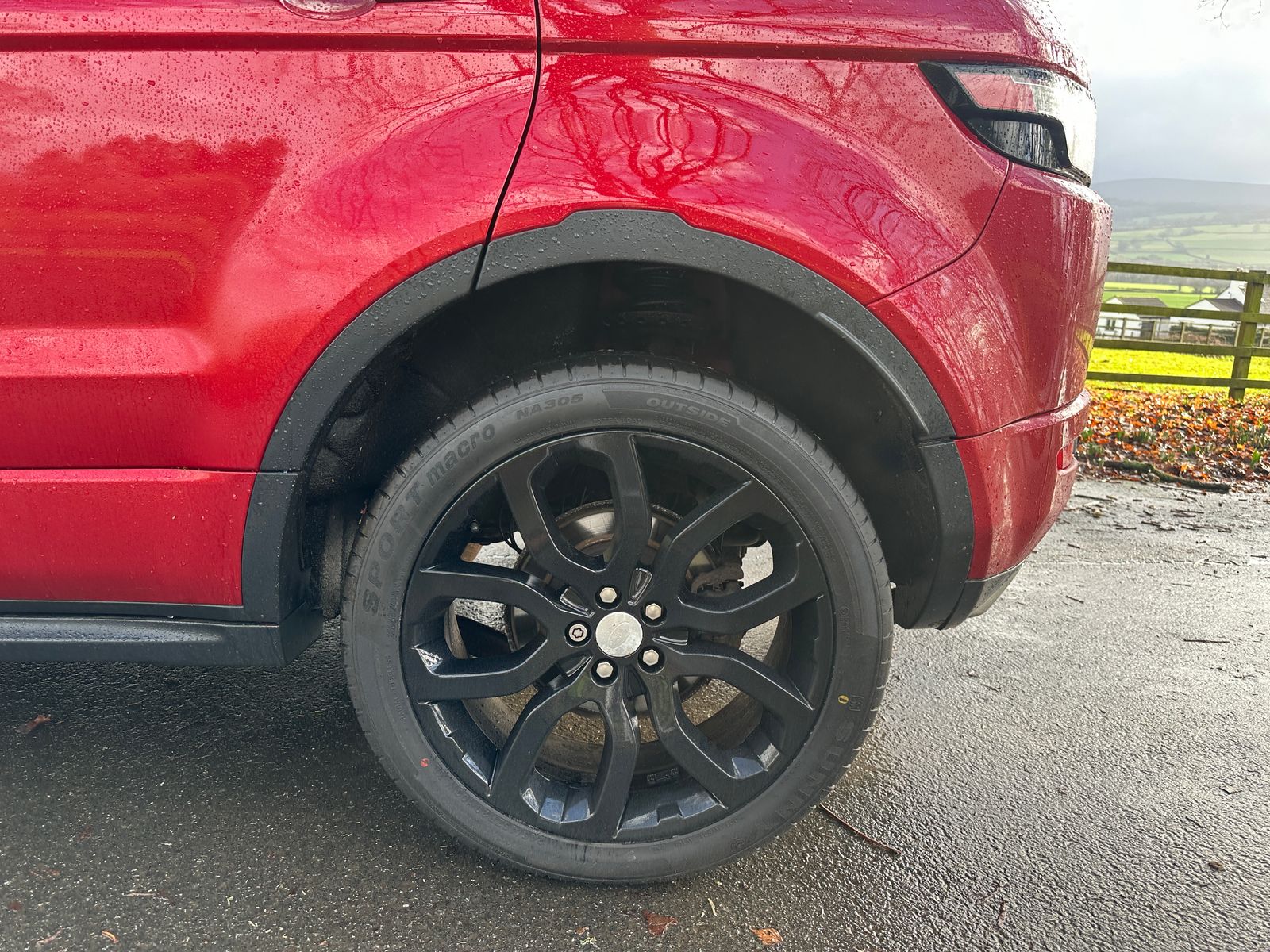 Land Rover Range Rover Evoque 2.2 SD4 Dynamic SUV 5dr Diesel Auto 4WD Euro 5 (s/s) (190 ps) 5dr Automatic 2026