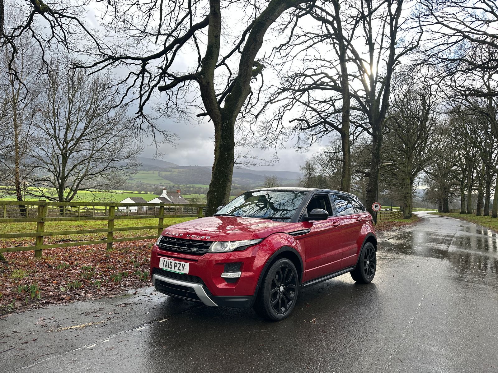 Land Rover Range Rover Evoque 2.2 SD4 Dynamic SUV 5dr Diesel Auto 4WD Euro 5 (s/s) (190 ps) 5dr Automatic 2026