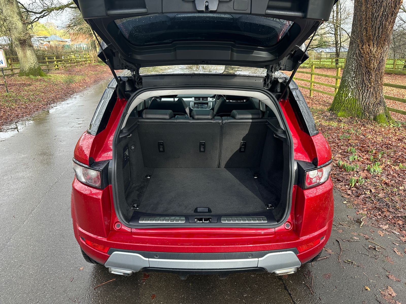 Land Rover Range Rover Evoque 2.2 SD4 Dynamic SUV 5dr Diesel Auto 4WD Euro 5 (s/s) (190 ps) 5dr Automatic 2026