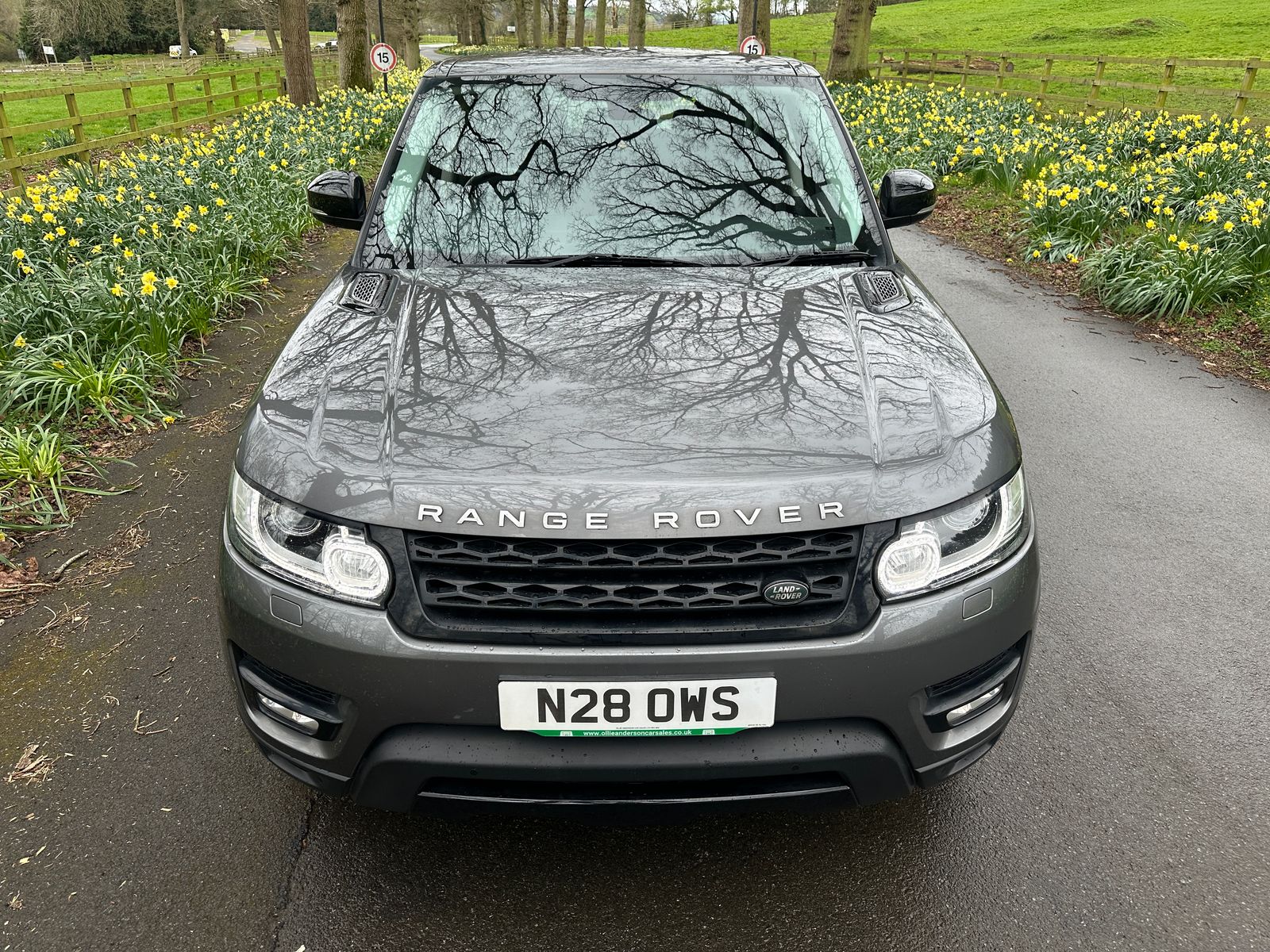 Land Rover Range Rover Sport 3.0 SD V6 HSE Dynamic SUV 5dr Diesel Auto 4WD Euro 5 (s/s) (306 ps) 5dr Automatic 2015