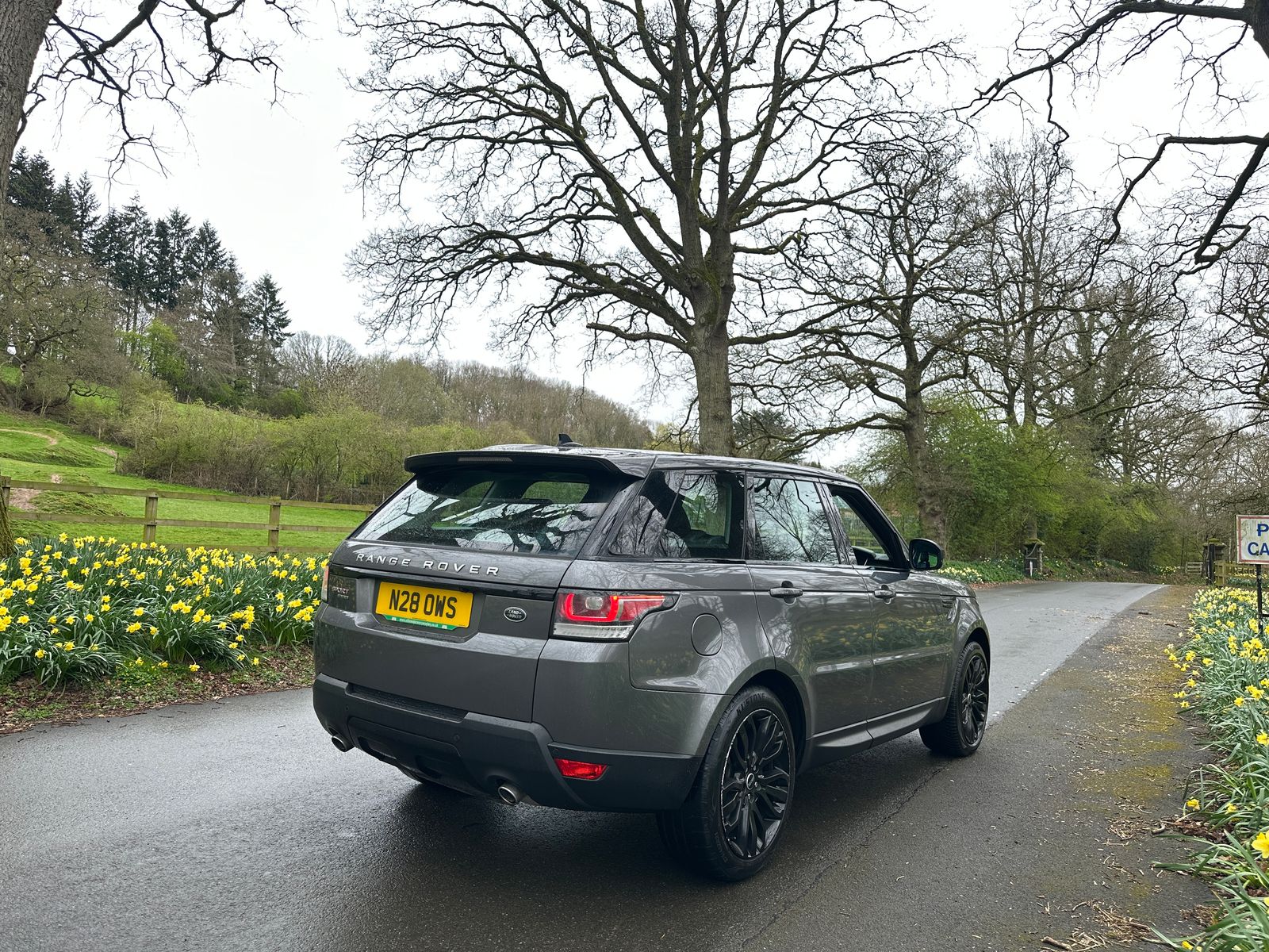 Land Rover Range Rover Sport 3.0 SD V6 HSE Dynamic SUV 5dr Diesel Auto 4WD Euro 5 (s/s) (306 ps) 5dr Automatic 2015