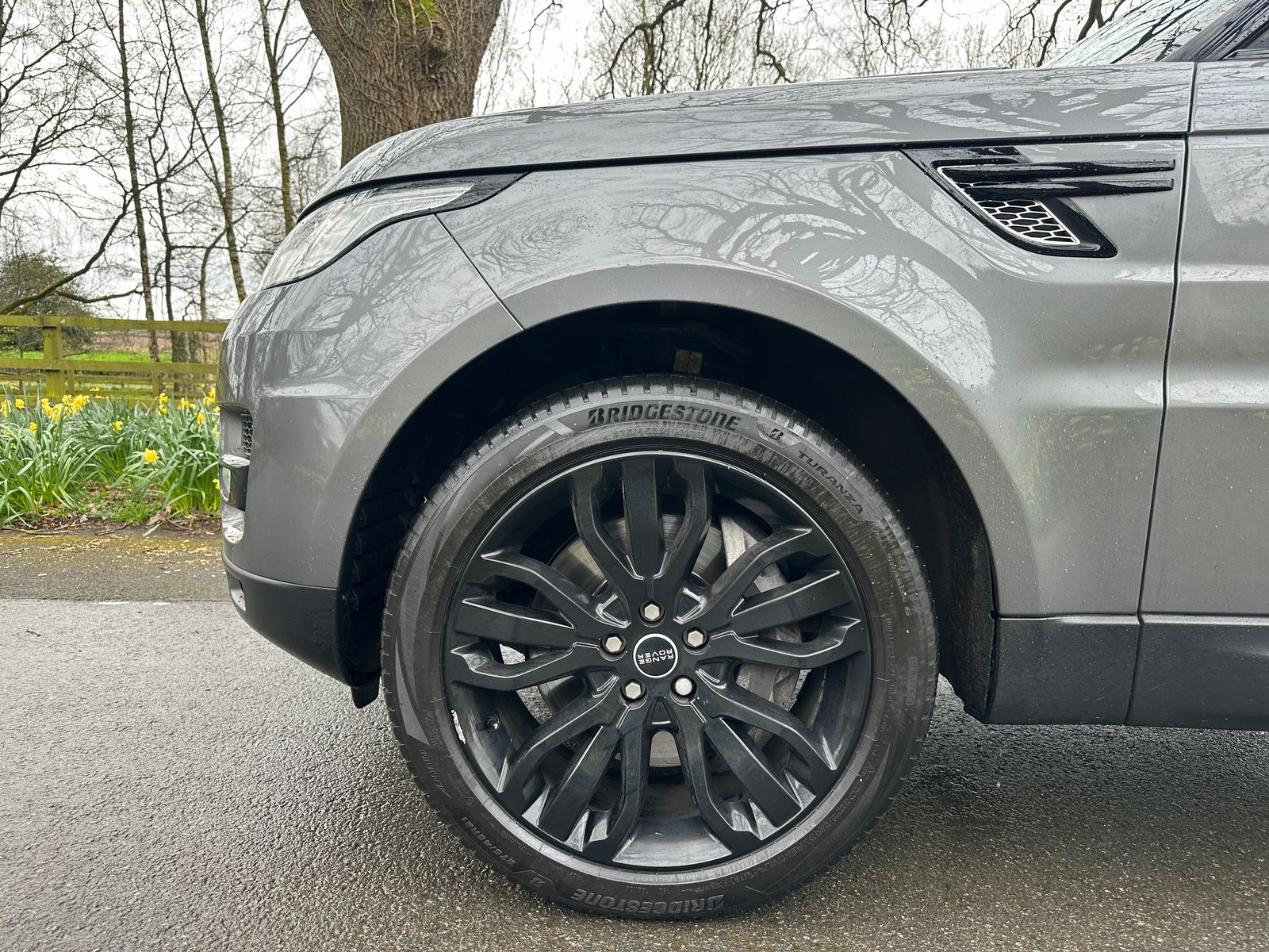 Land Rover Range Rover Sport 3.0 SD V6 HSE Dynamic SUV 5dr Diesel Auto 4WD Euro 5 (s/s) (306 ps) 5dr Automatic 2015