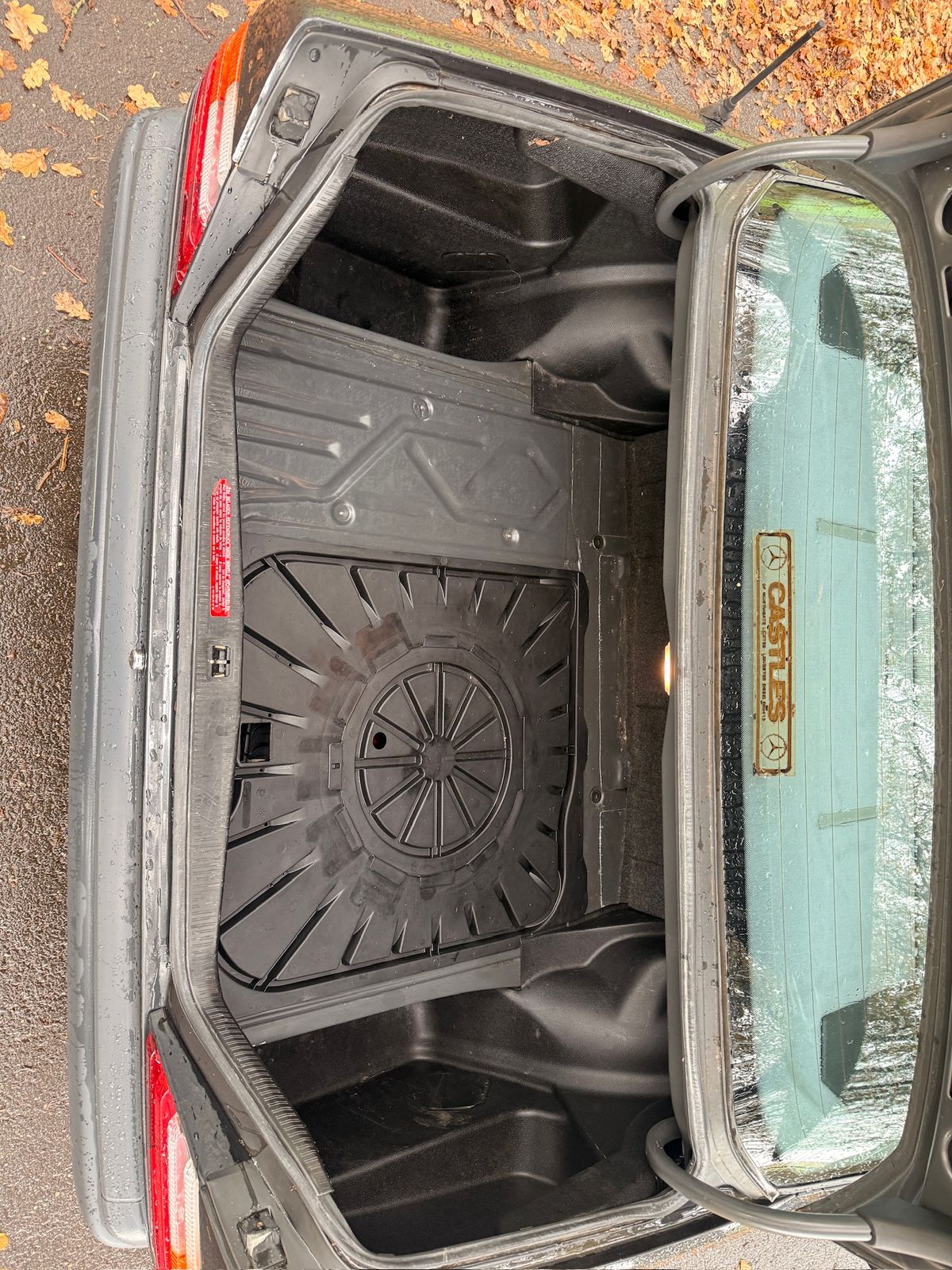 Mercedes-Benz 230 Black 4dr Automatic 1987