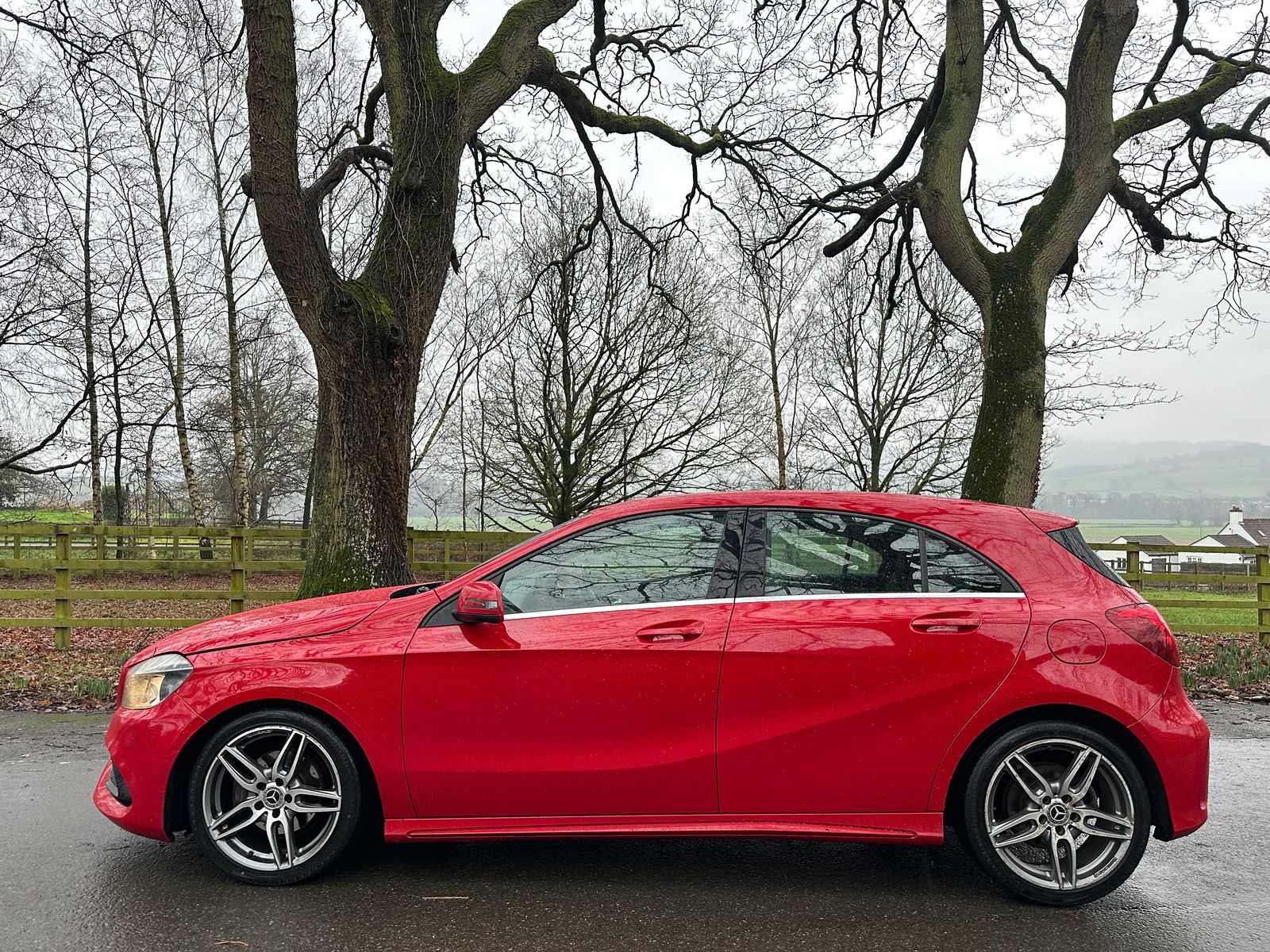 Mercedes-Benz A Class 2.1 A200d AMG Line Hatchback 5dr Diesel Manual Euro 6 (s/s) (136 ps) 5dr Manual 2017
