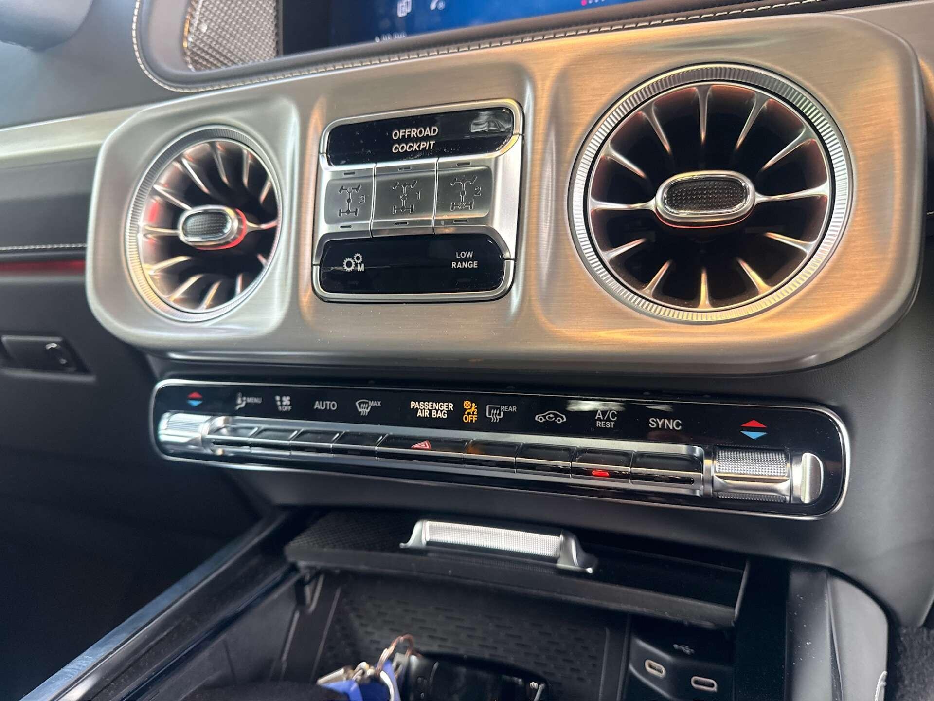 Mercedes-Benz G-Class 4.0 AMG G 63 Manufaktur Edition MHEV A 4WD 5dr 5dr Automatic 2025