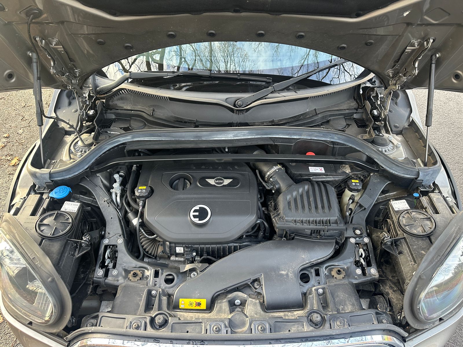 MINI Countryman 1.5 7.6kWh Cooper SE Classic SUV 5dr Petrol Plug-in Hybrid Auto ALL4 Euro 6 (s/s) (224 ps) 5dr Automatic 2019