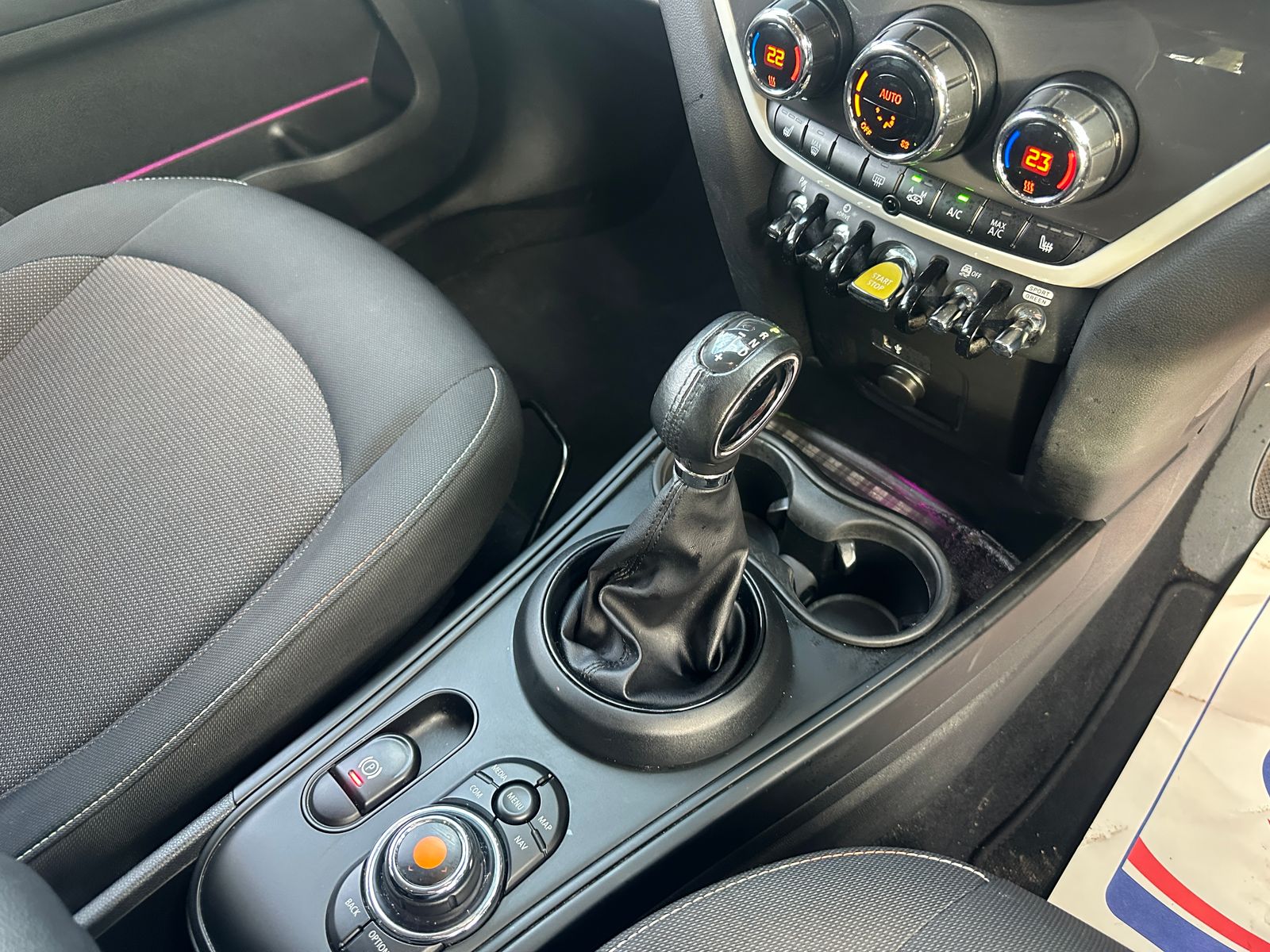 MINI Countryman 1.5 7.6kWh Cooper SE Classic SUV 5dr Petrol Plug-in Hybrid Auto ALL4 Euro 6 (s/s) (224 ps) 5dr Automatic 2019