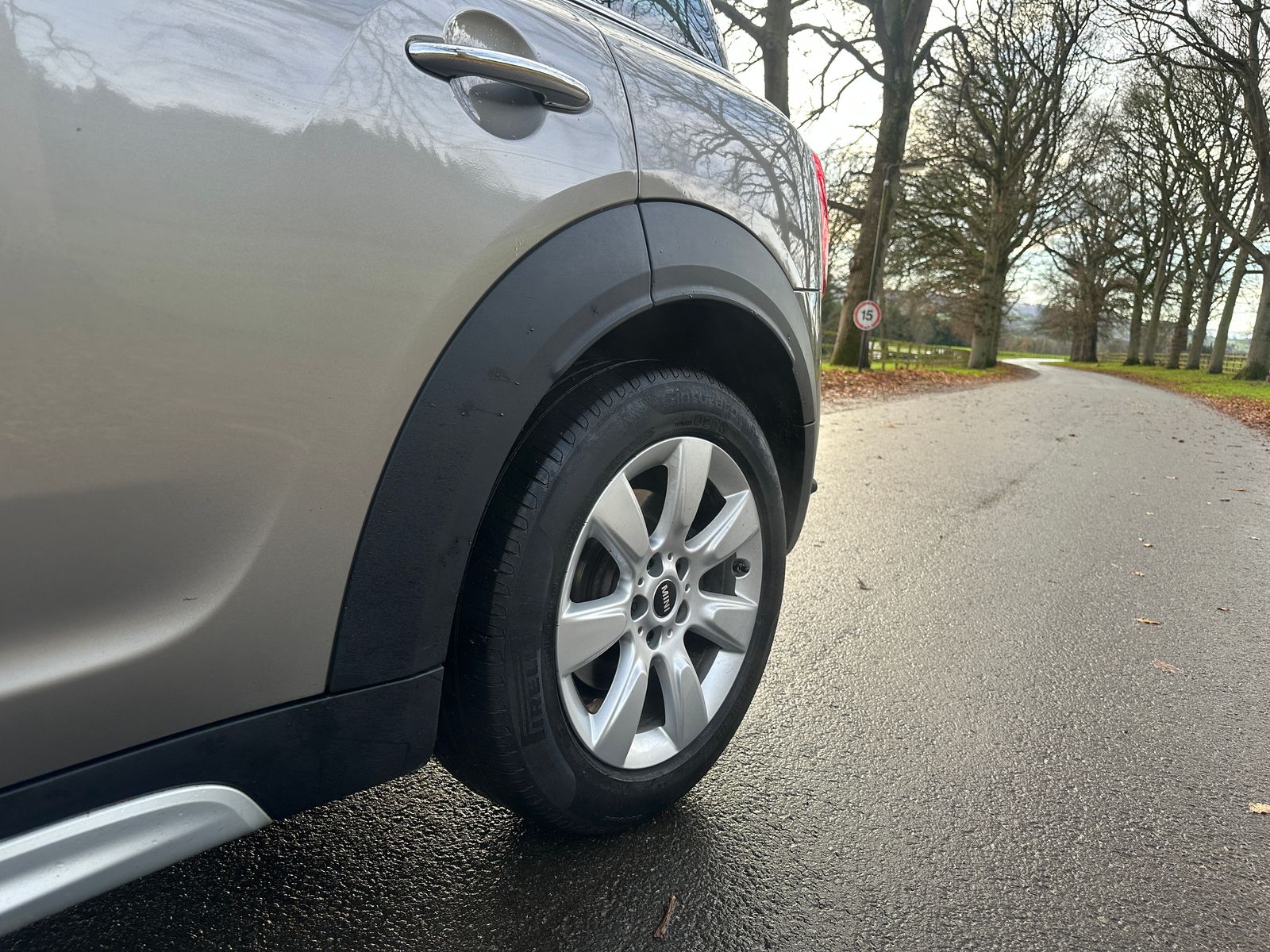 MINI Countryman 1.5 7.6kWh Cooper SE Classic SUV 5dr Petrol Plug-in Hybrid Auto ALL4 Euro 6 (s/s) (224 ps) 5dr Automatic 2019