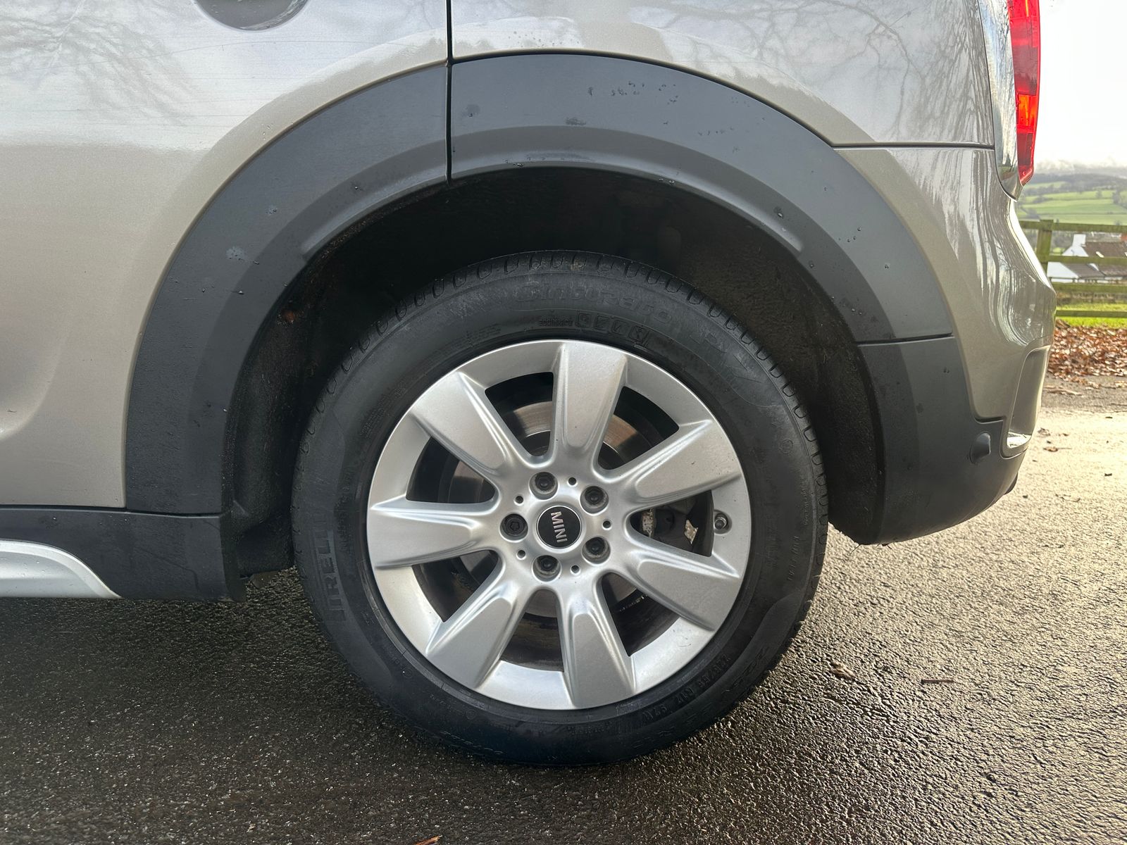 MINI Countryman 1.5 7.6kWh Cooper SE Classic SUV 5dr Petrol Plug-in Hybrid Auto ALL4 Euro 6 (s/s) (224 ps) 5dr Automatic 2019