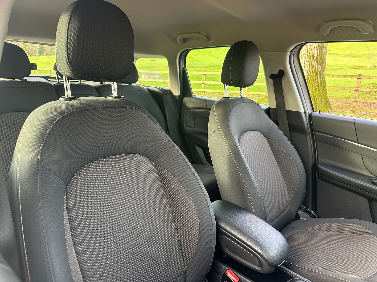 MINI Countryman 1.5 7.6kWh Cooper SE Classic SUV 5dr Petrol Plug-in Hybrid Auto ALL4 Euro 6 (s/s) (224 ps) 5dr Automatic 2019