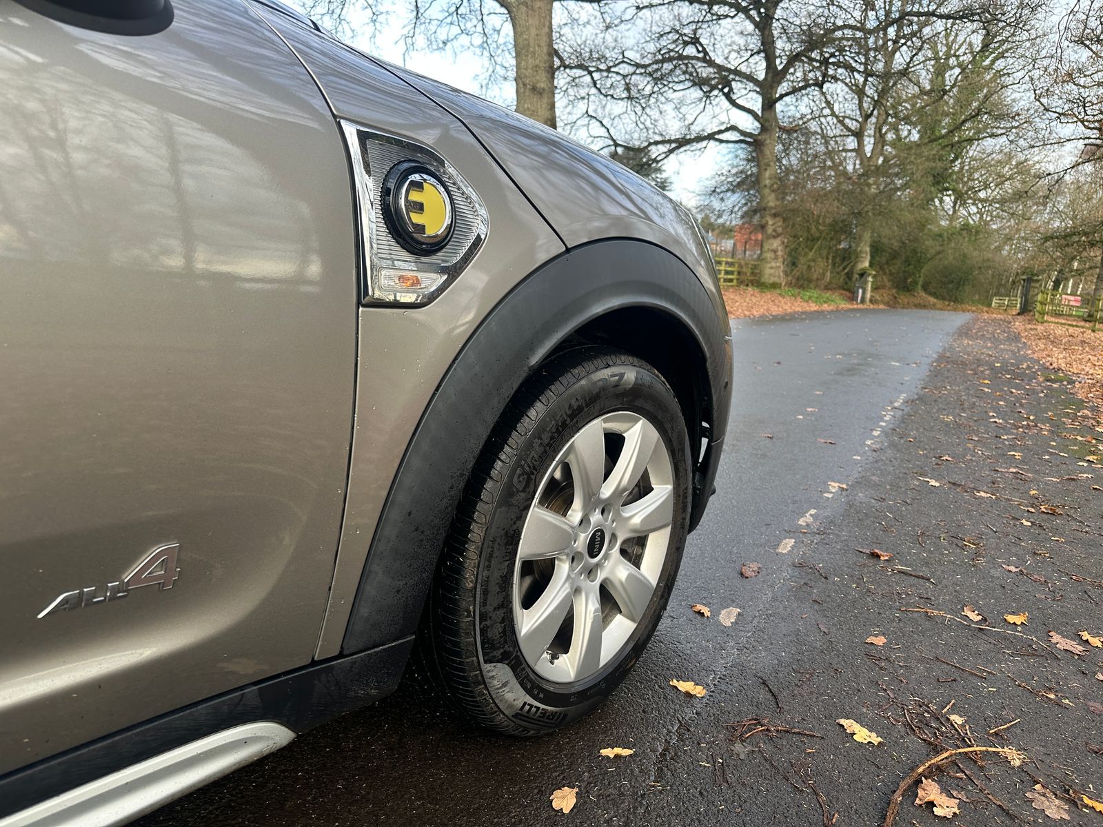 MINI Countryman 1.5 7.6kWh Cooper SE Classic SUV 5dr Petrol Plug-in Hybrid Auto ALL4 Euro 6 (s/s) (224 ps) 5dr Automatic 2019