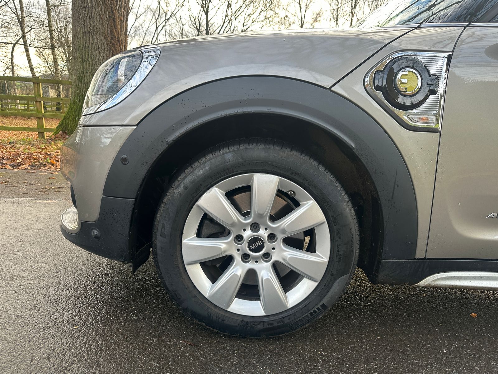 MINI Countryman 1.5 7.6kWh Cooper SE Classic SUV 5dr Petrol Plug-in Hybrid Auto ALL4 Euro 6 (s/s) (224 ps) 5dr Automatic 2019