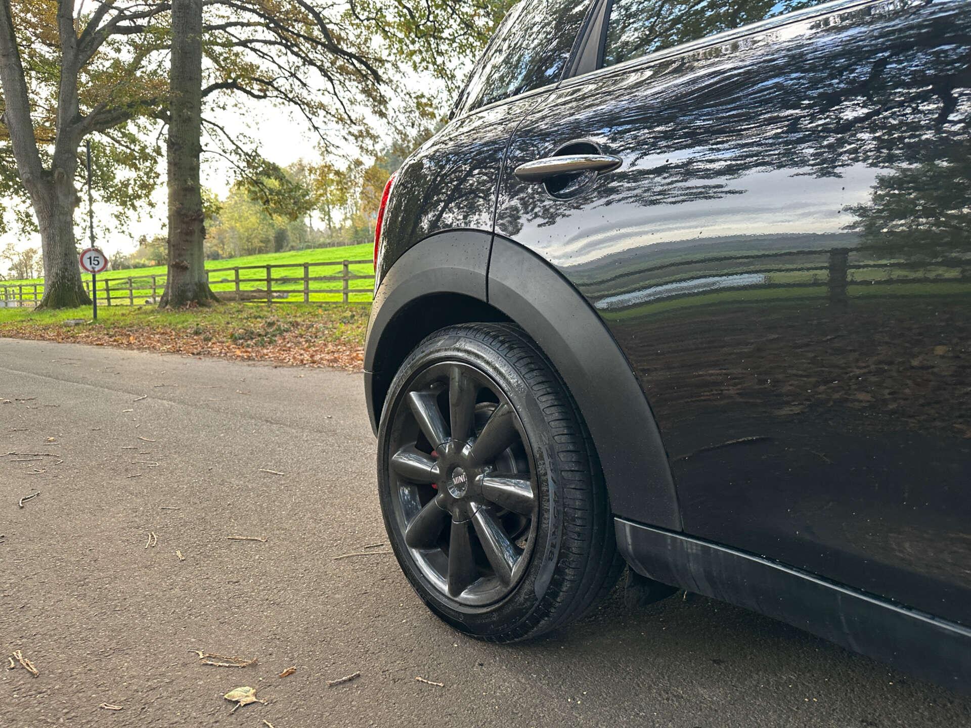 MINI Countryman 1.6 Countryman Cooper S All4 4WD 5dr 5dr Manual 2011