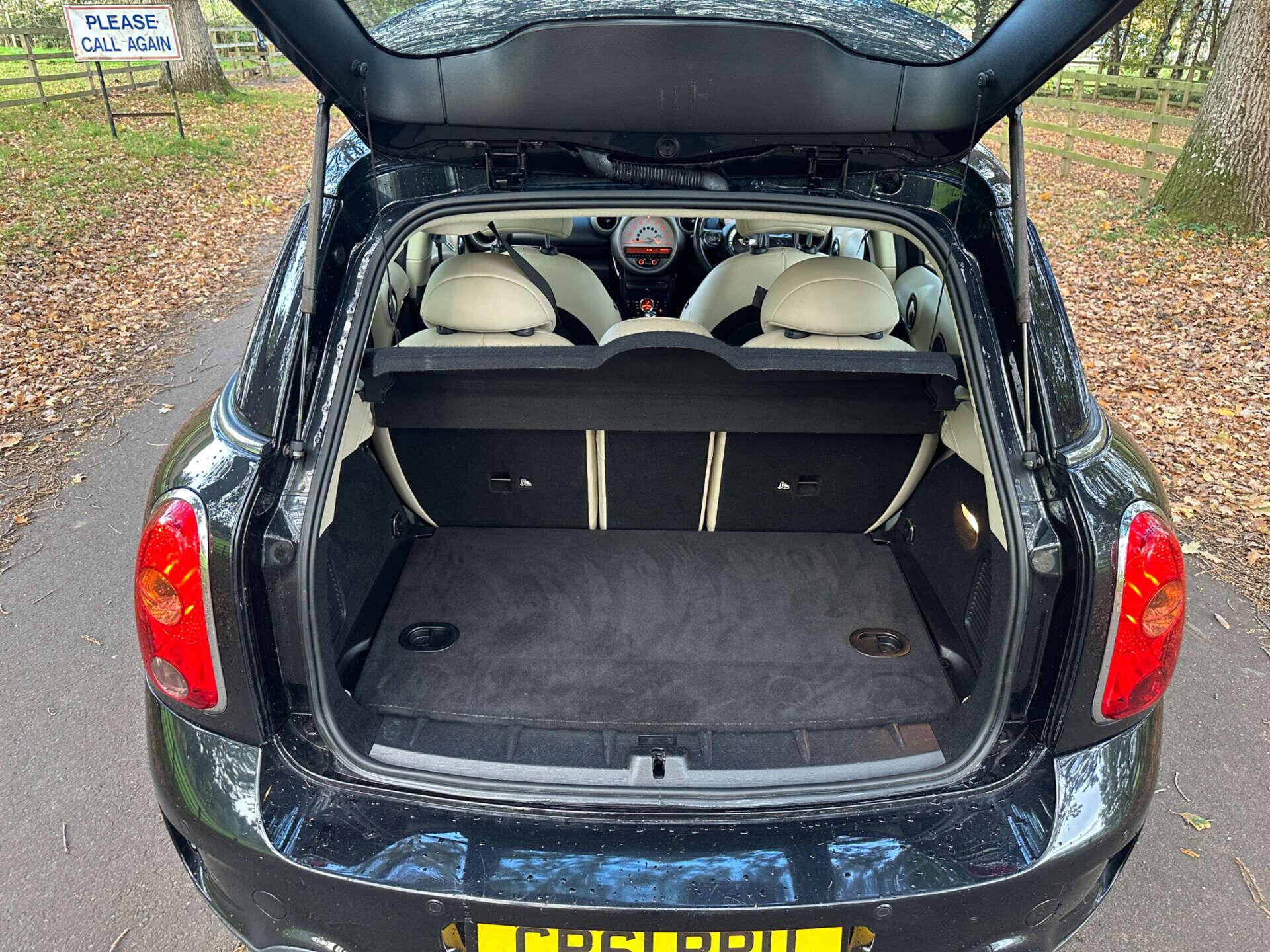 MINI Countryman 1.6 Countryman Cooper S All4 4WD 5dr 5dr Manual 2011