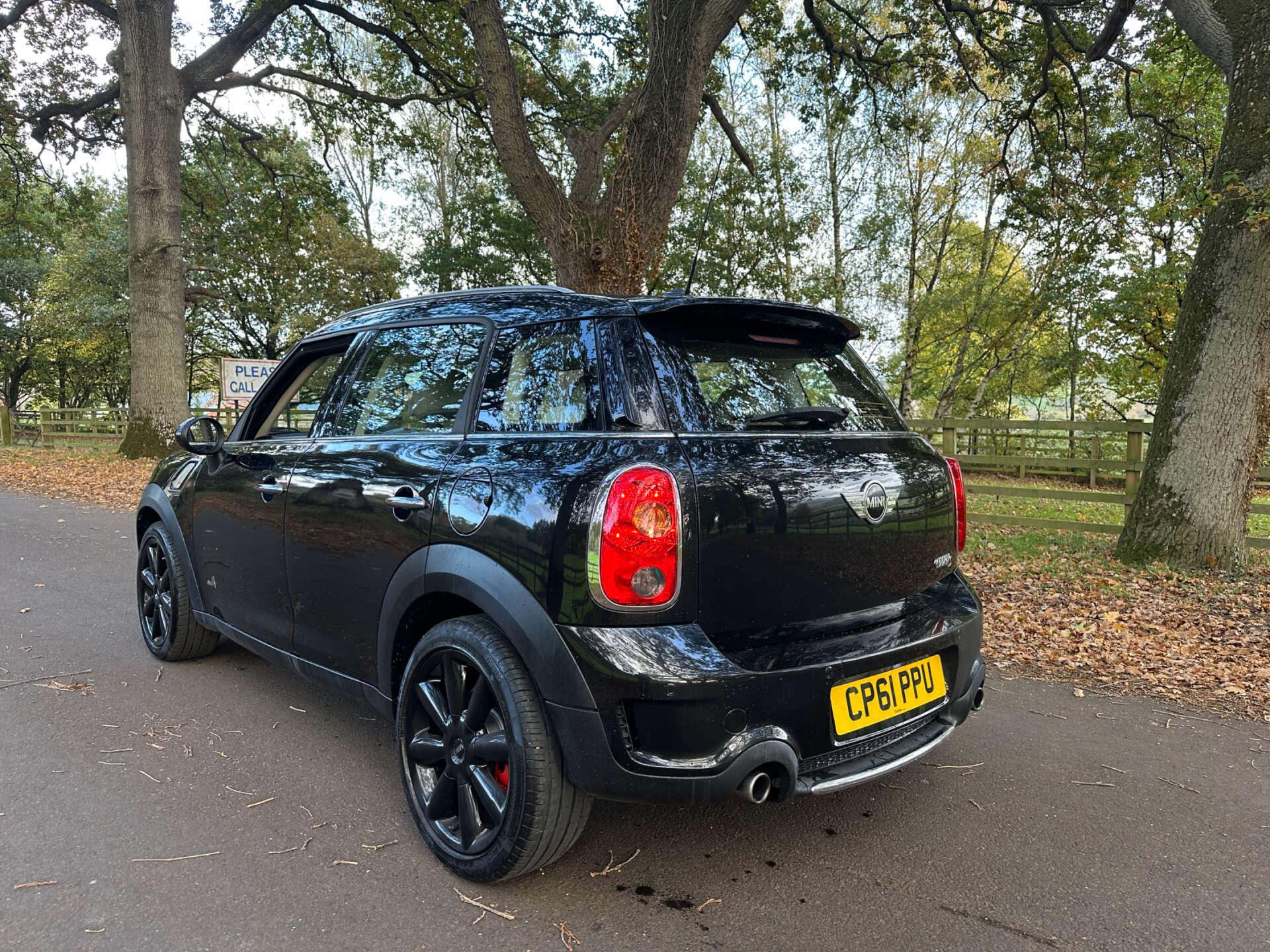 MINI Countryman 1.6 Countryman Cooper S All4 4WD 5dr 5dr Manual 2011