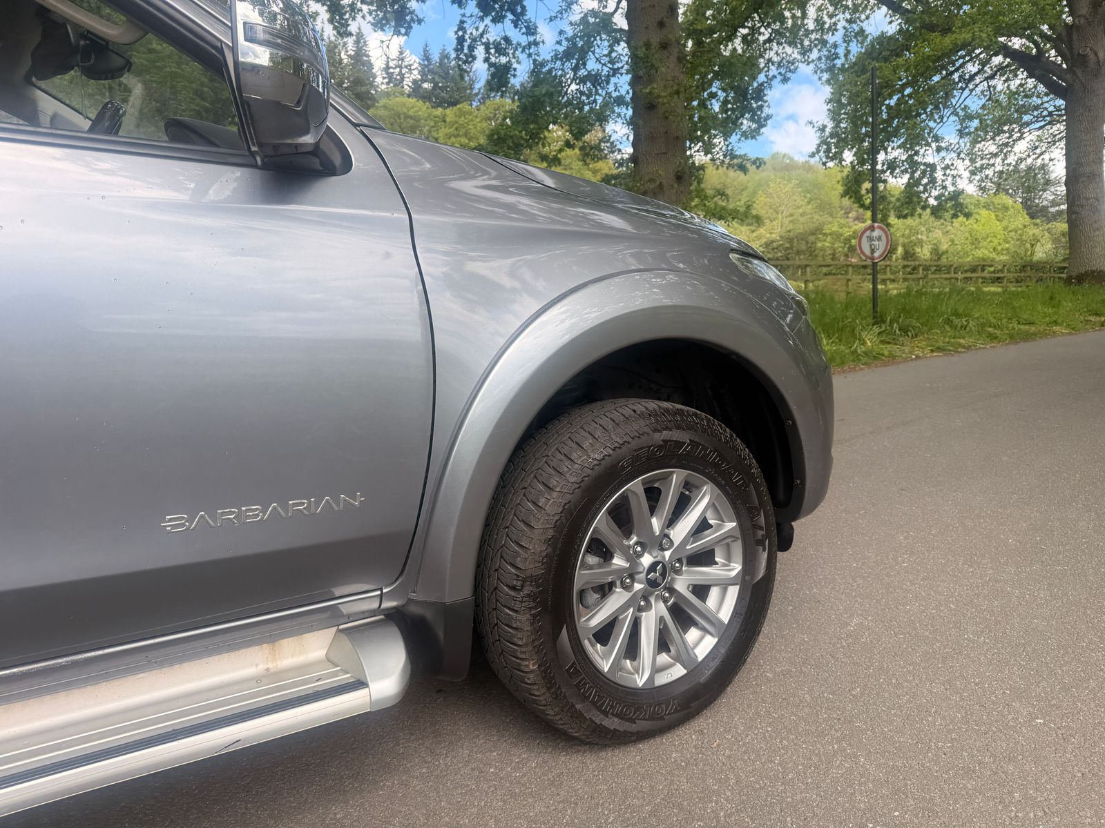 Mitsubishi L200 2.4 DI-D DC Barbarian Pickup Double Cab 4dr Diesel Manual 4WD Euro 6 (178 ps) 4dr Manual 2017