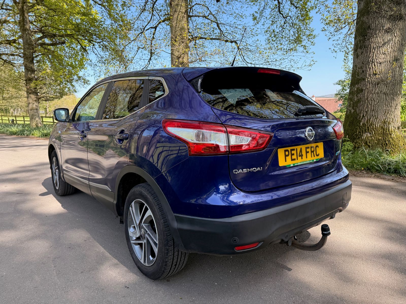 Nissan Qashqai 1.5 dCi Acenta Premium SUV 5dr Diesel Manual 2WD Euro 5 (s/s) (110 ps) 5dr Manual 2014
