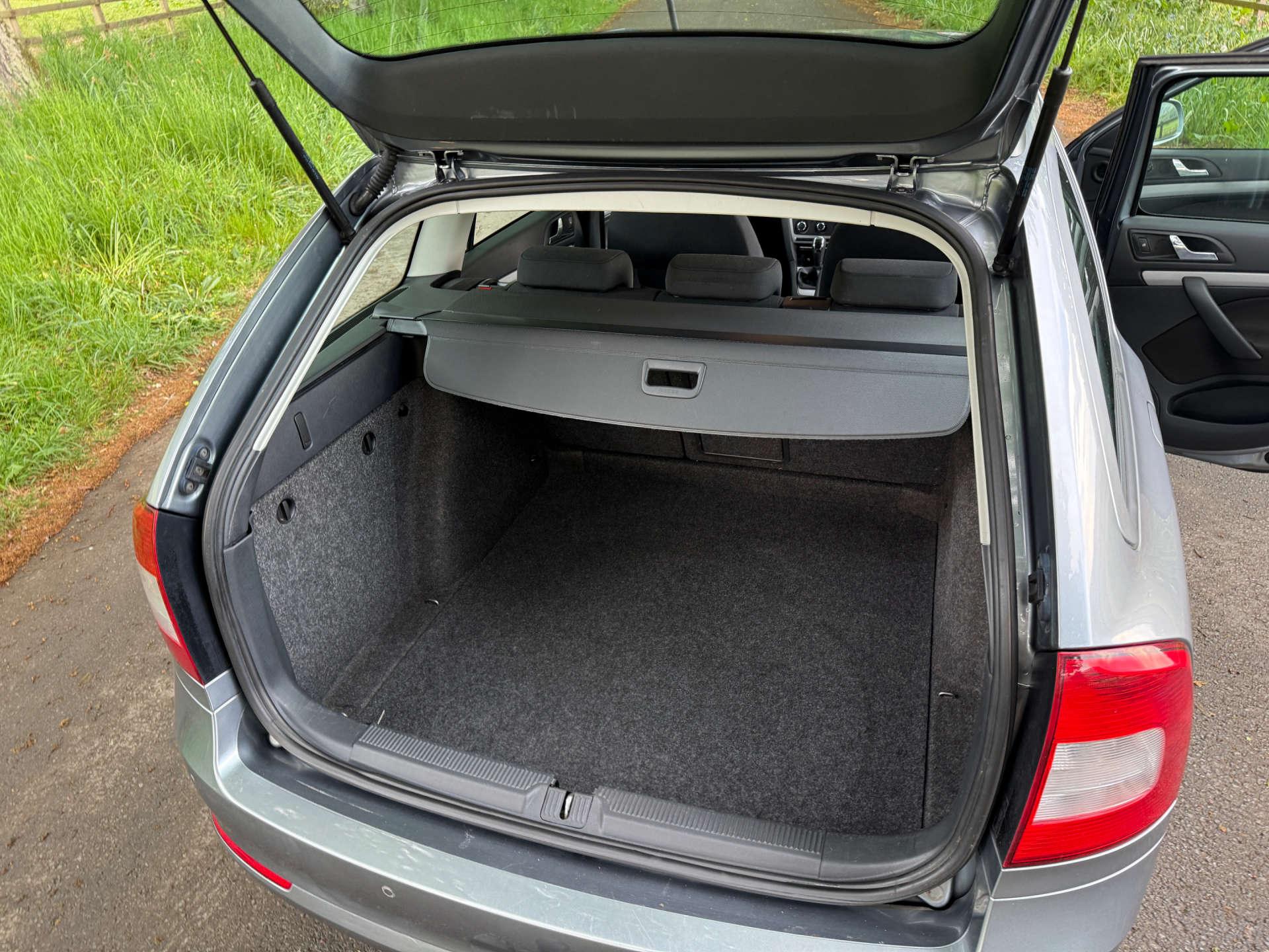 Skoda Octavia 1.6 Octavia SE TDI CR 5dr 5dr Manual 2025