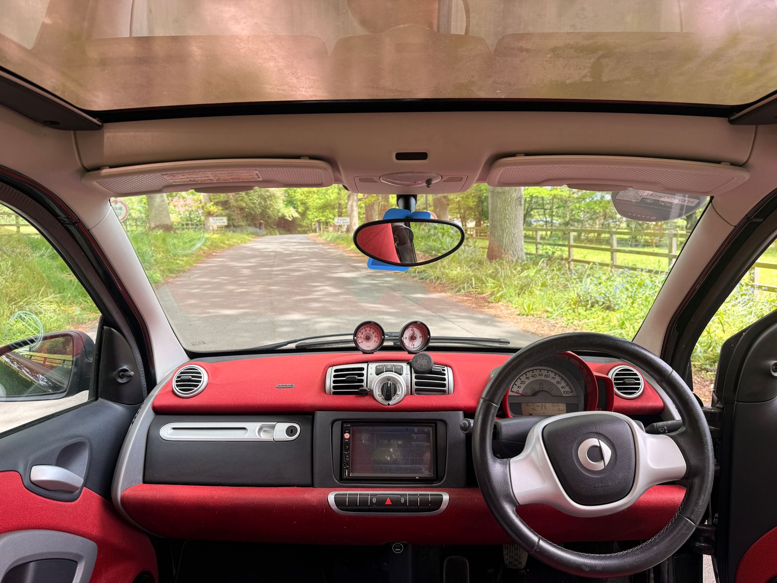 Smart ForTwo 1.0 Passion Coupe 2dr Petrol SoftTouch Euro 5 (84 bhp) 2dr Automatic 2011