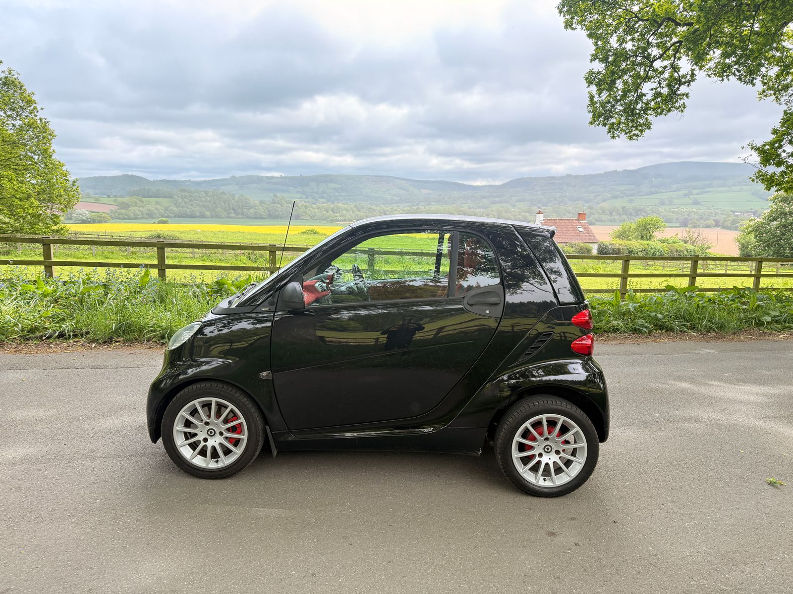 Smart ForTwo 1.0 Passion Coupe 2dr Petrol SoftTouch Euro 5 (84 bhp) 2dr Automatic 2011