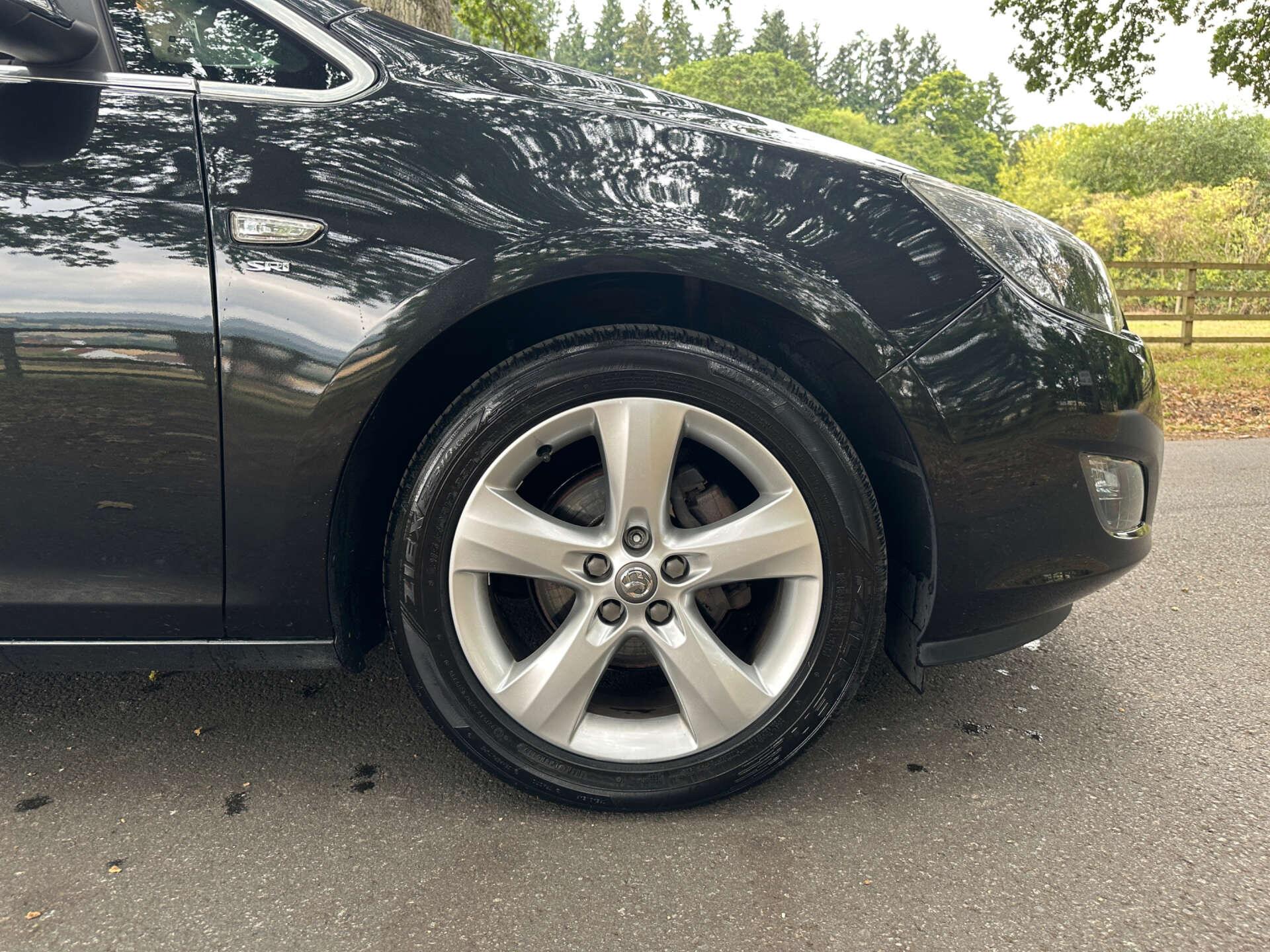 Vauxhall Astra 1.6 Astra SRI 5dr 5dr Manual 2026