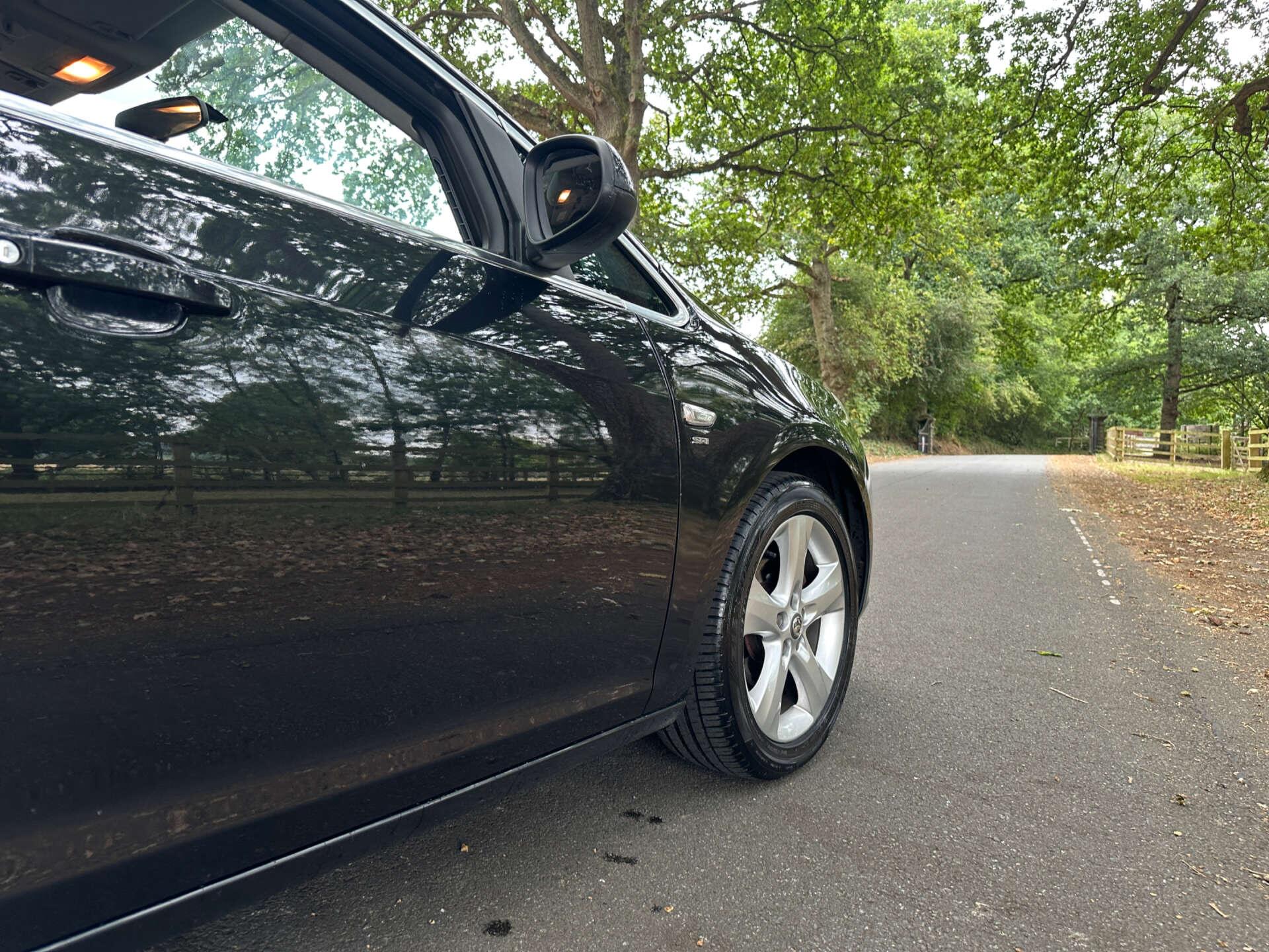 Vauxhall Astra 1.6 Astra SRI 5dr 5dr Manual 2026