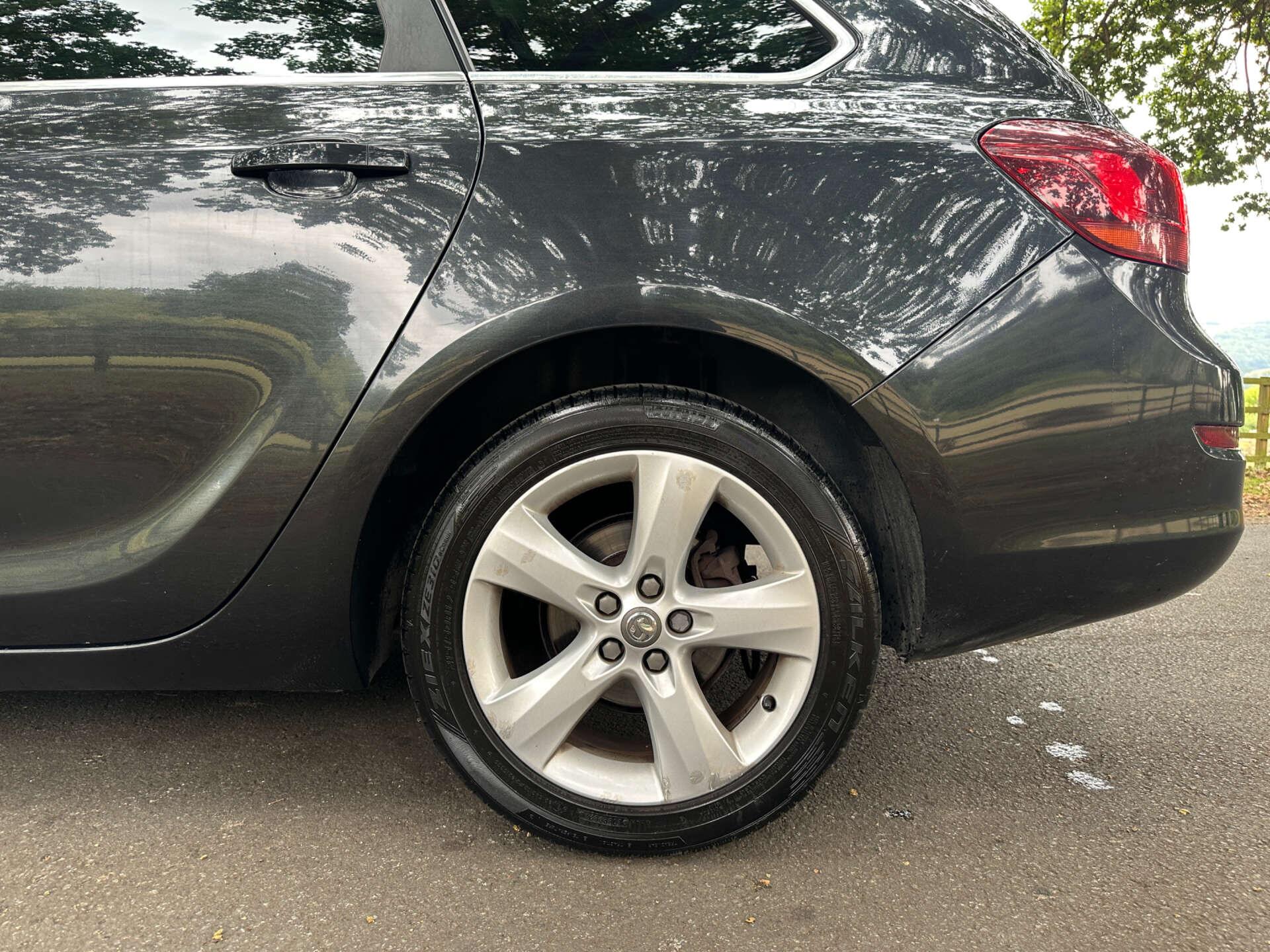 Vauxhall Astra 1.6 Astra SRI 5dr 5dr Manual 2026