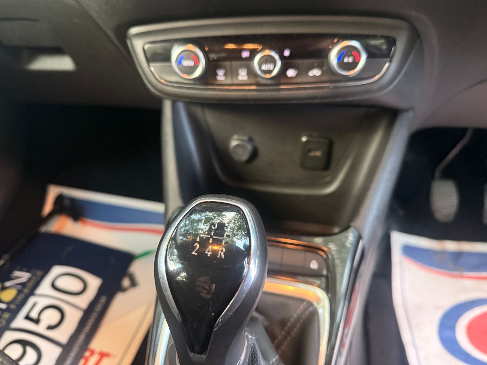 Vauxhall Crossland X 1.2 SE SUV 5dr Petrol Manual Euro 6 (83 ps) 5dr Manual 2018