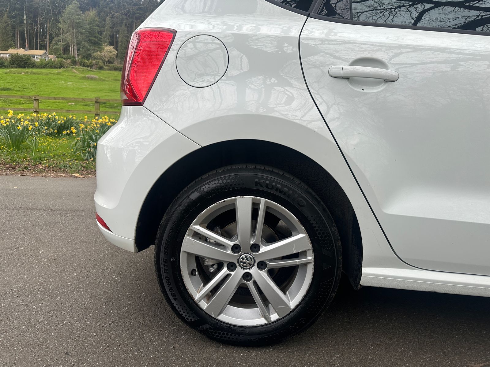 Volkswagen Polo 1.2 TSI BlueMotion Tech Match Hatchback 5dr Petrol Manual Euro 6 (s/s) (90 ps) 5dr Manual 2017