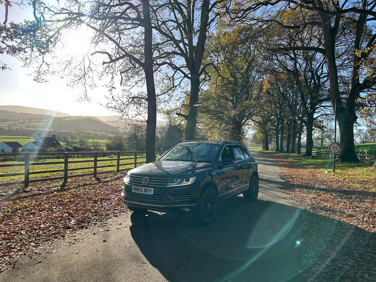 Volkswagen Touareg 3.0 TDI V6 BlueMotion Tech R-Line Plus SUV 5dr Diesel Tiptronic 4WD Euro 6 (s/s) (262 ps) 5dr Automatic 2016