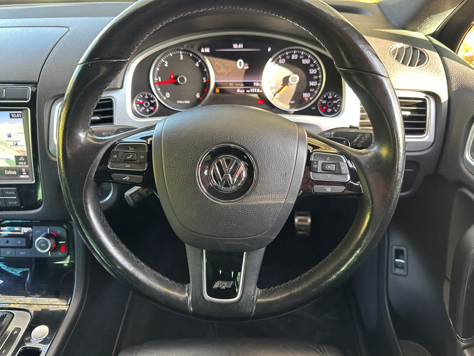 Volkswagen Touareg 3.0 TDI V6 BlueMotion Tech R-Line Plus SUV 5dr Diesel Tiptronic 4WD Euro 6 (s/s) (262 ps) 5dr Automatic 2016