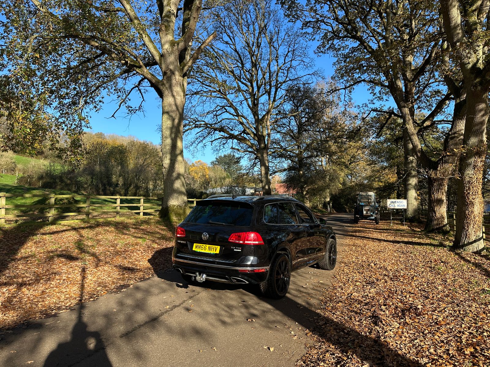 Volkswagen Touareg 3.0 TDI V6 BlueMotion Tech R-Line Plus SUV 5dr Diesel Tiptronic 4WD Euro 6 (s/s) (262 ps) 5dr Automatic 2016