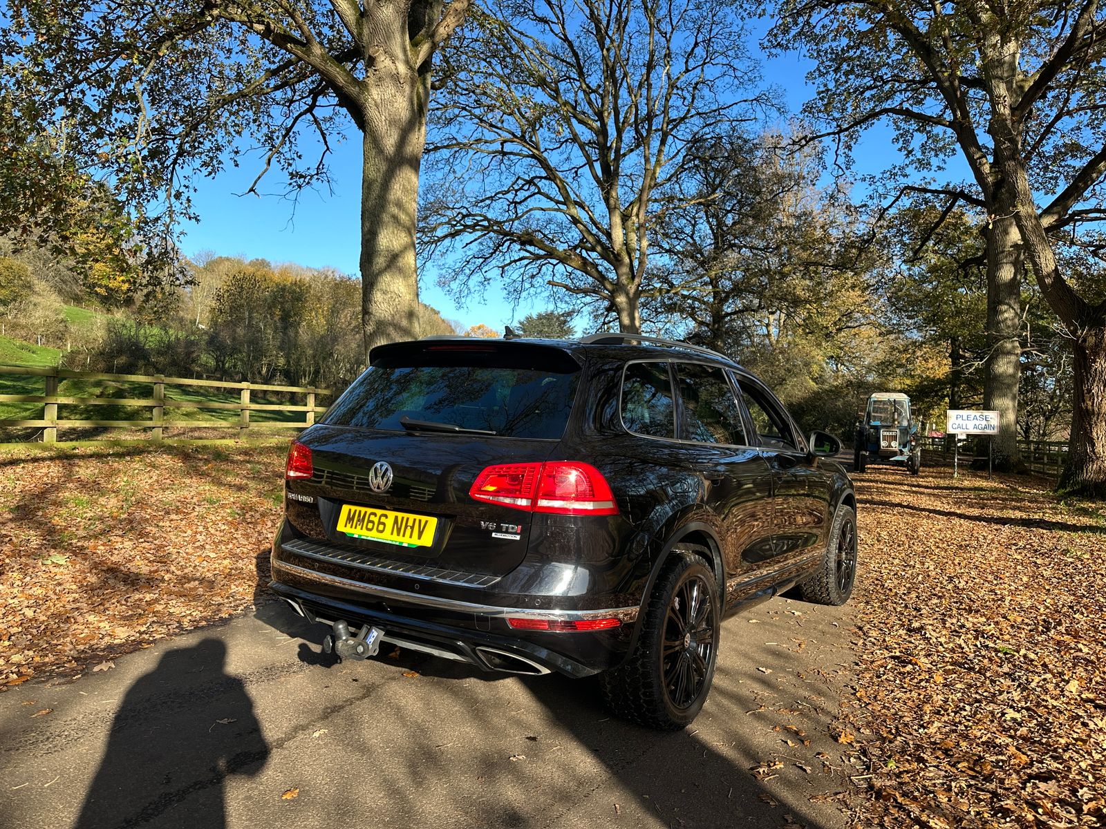 Volkswagen Touareg 3.0 TDI V6 BlueMotion Tech R-Line Plus SUV 5dr Diesel Tiptronic 4WD Euro 6 (s/s) (262 ps) 5dr Automatic 2016