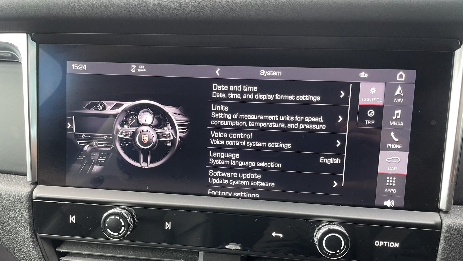 Porsche Macan 2.0T SUV 5dr Petrol PDK 4WD Euro 6 (s/s) (265 ps) 5dr Automatic 2022