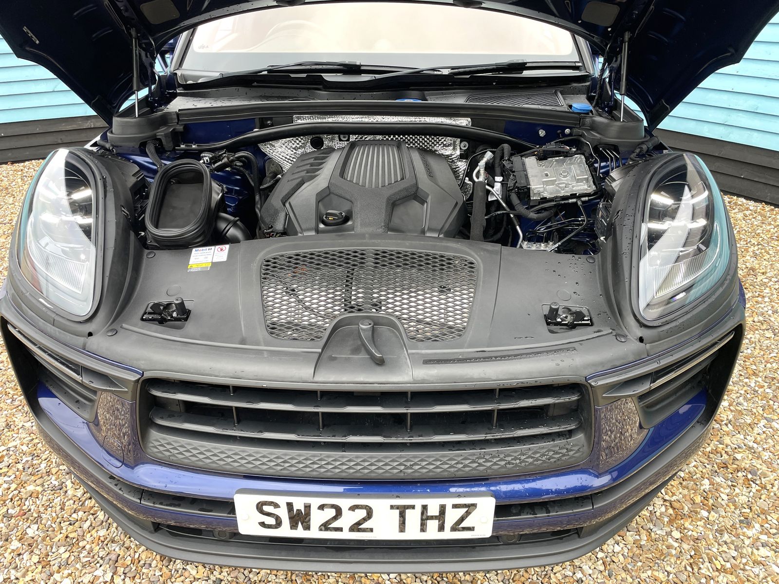 Porsche Macan 2.0T SUV 5dr Petrol PDK 4WD Euro 6 (s/s) (265 ps) 5dr Automatic 2022