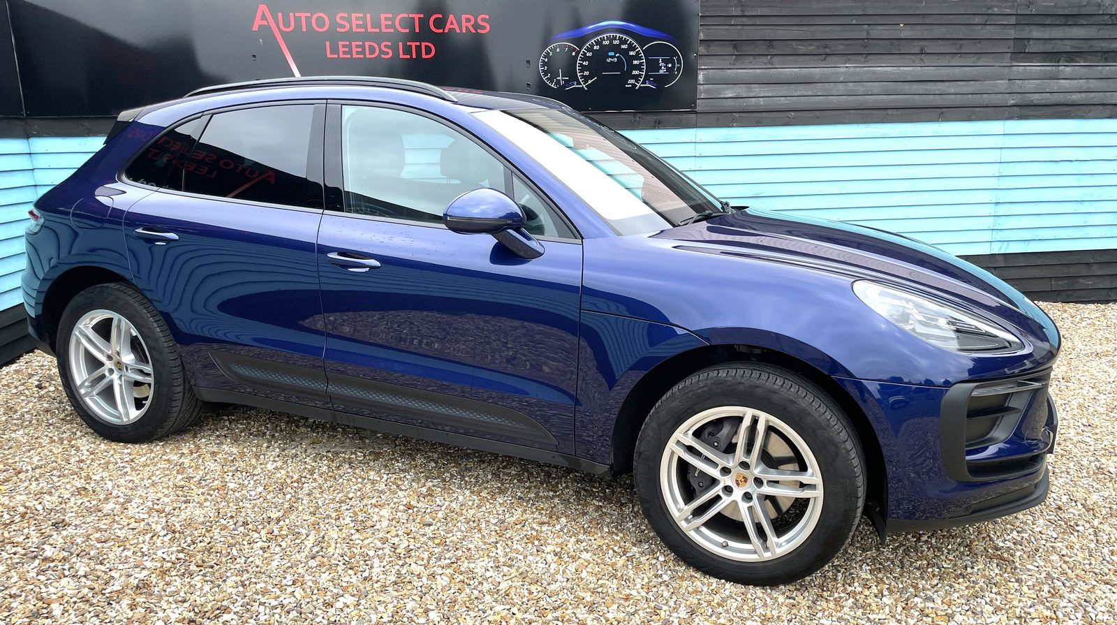 Porsche Macan 2.0T SUV 5dr Petrol PDK 4WD Euro 6 (s/s) (265 ps) 5dr Automatic 2022