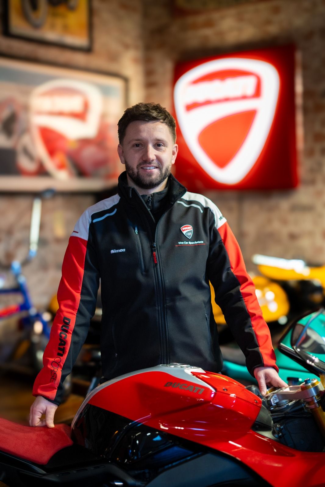 Portrait of Simon Hayes