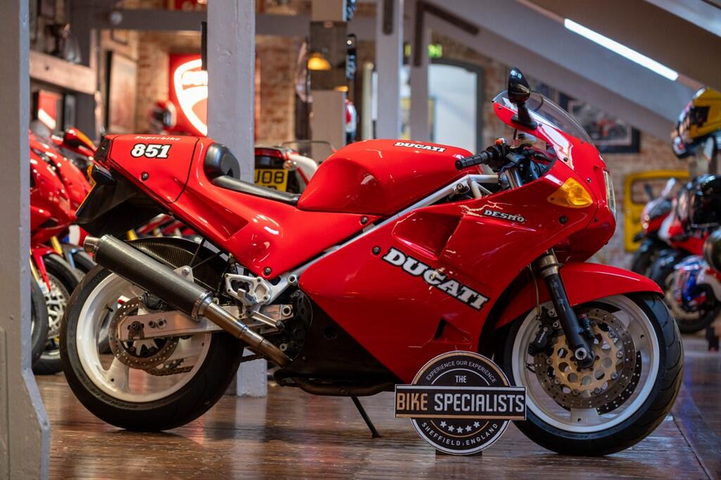 1989 Ducati 851 Strada Stunning Example for sale, exterior front view