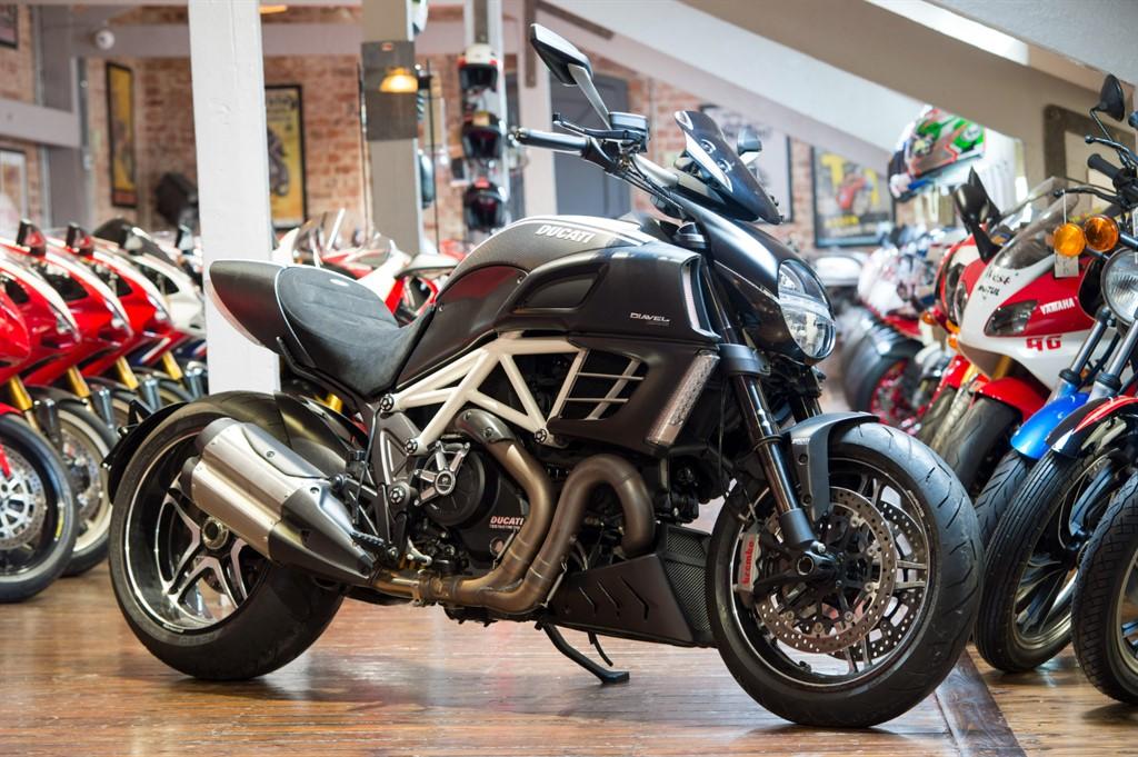 2012 DUCATI Diavel AMG Rare AMG special edition Delivery miles