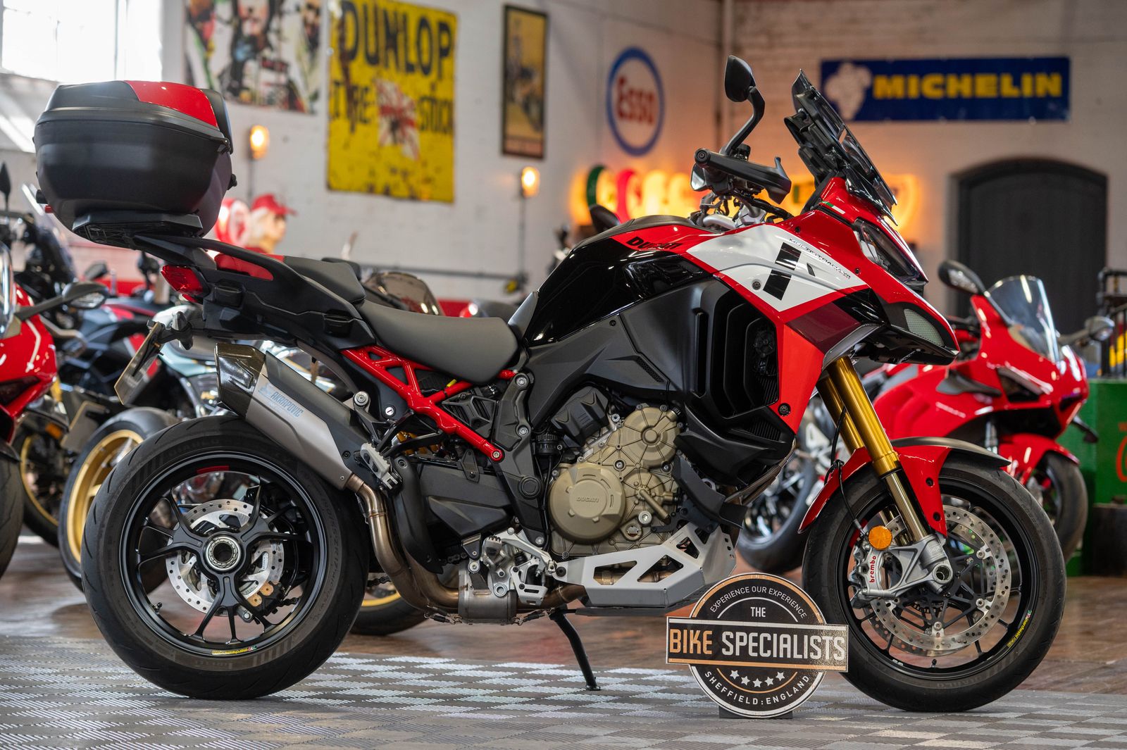 2022 DUCATI Multistrada V4 *Pikes Peak - Full Akrapovic System - Low Mileage - Top Box*