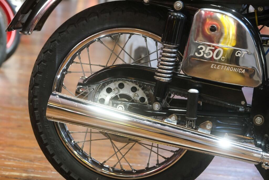 2001 Mv Agusta 350 GT Classic 350 GT MV Agusta, exterior view 4