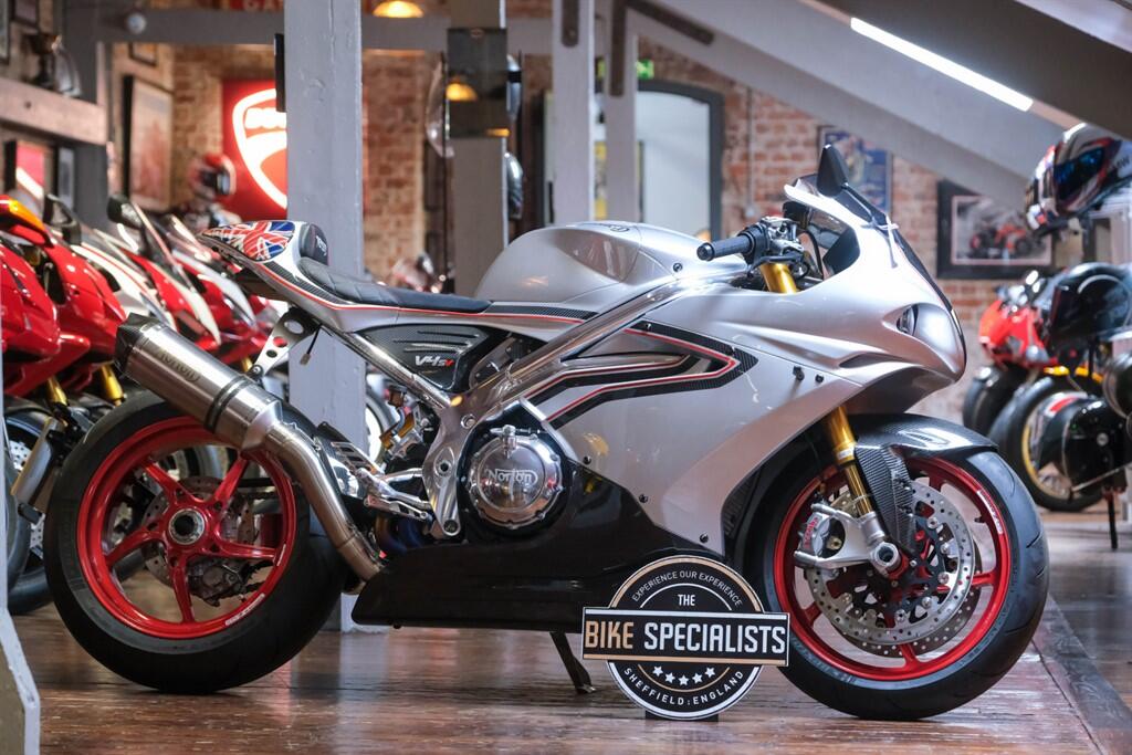 2023 Norton V4 sv V4 SV Manx Silver Delivery Miles