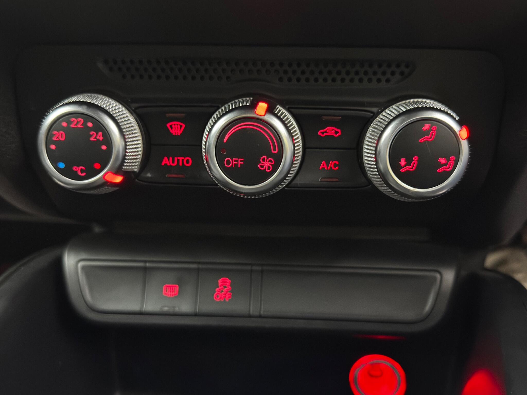 Audi A1 1.6 TDI S line Sportback Euro 5 (s/s) 5dr 5dr Manual 2025