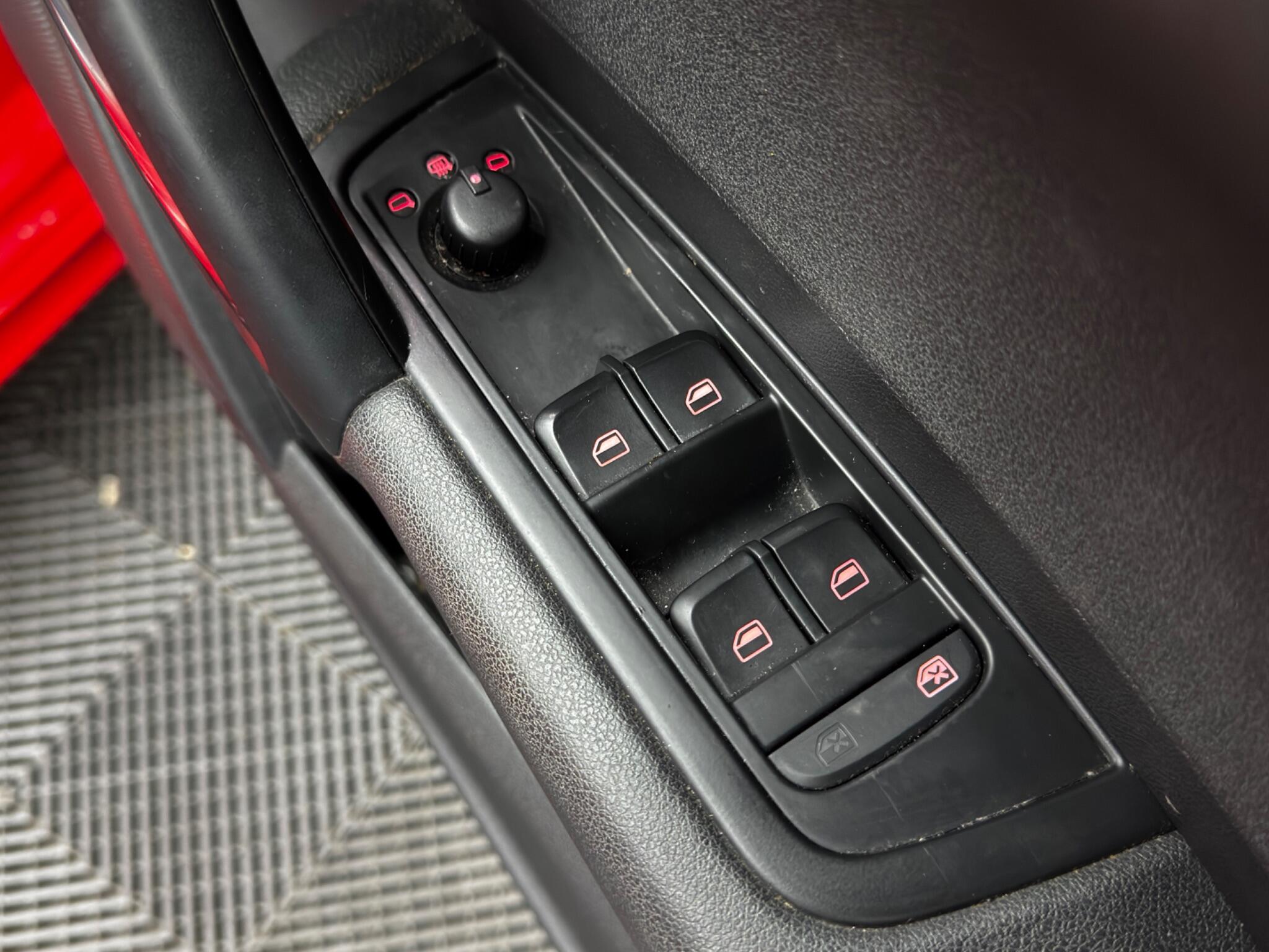 Audi A1 1.6 TDI S line Sportback Euro 5 (s/s) 5dr 5dr Manual 2025