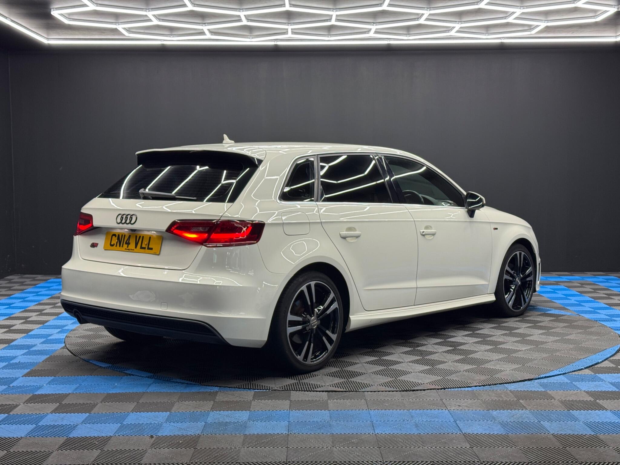 Audi A3 1.6 TDI S line Sportback Euro 5 (s/s) 5dr 5dr Manual 2025