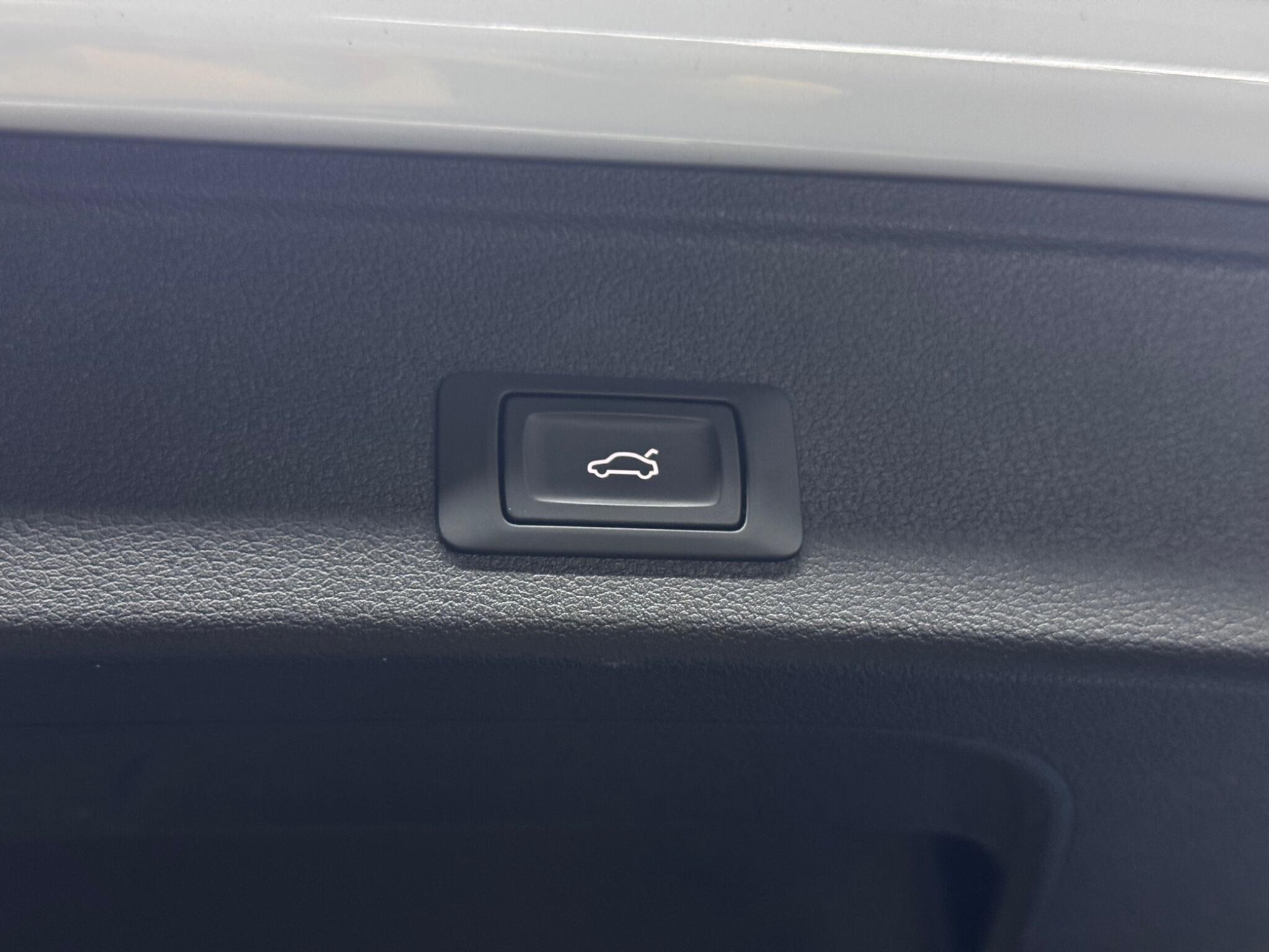 Audi A4 Avant 2.0 TDI 35 Sport S Tronic Euro 6 (s/s) 5dr 5dr Automatic 2025