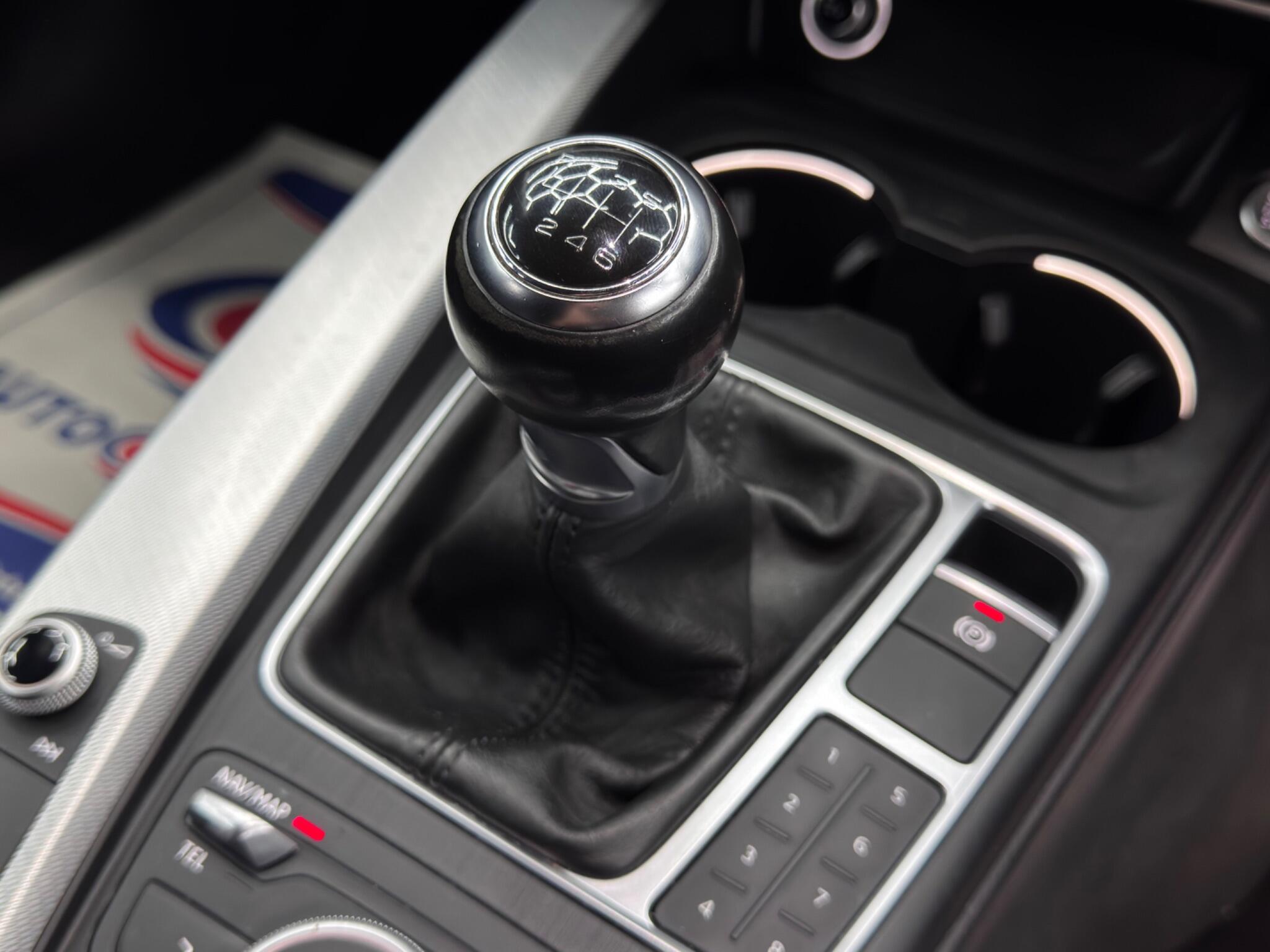 Audi A4 Avant 2.0 TDI ultra Sport Euro 6 (s/s) 5dr 5dr Manual 2025