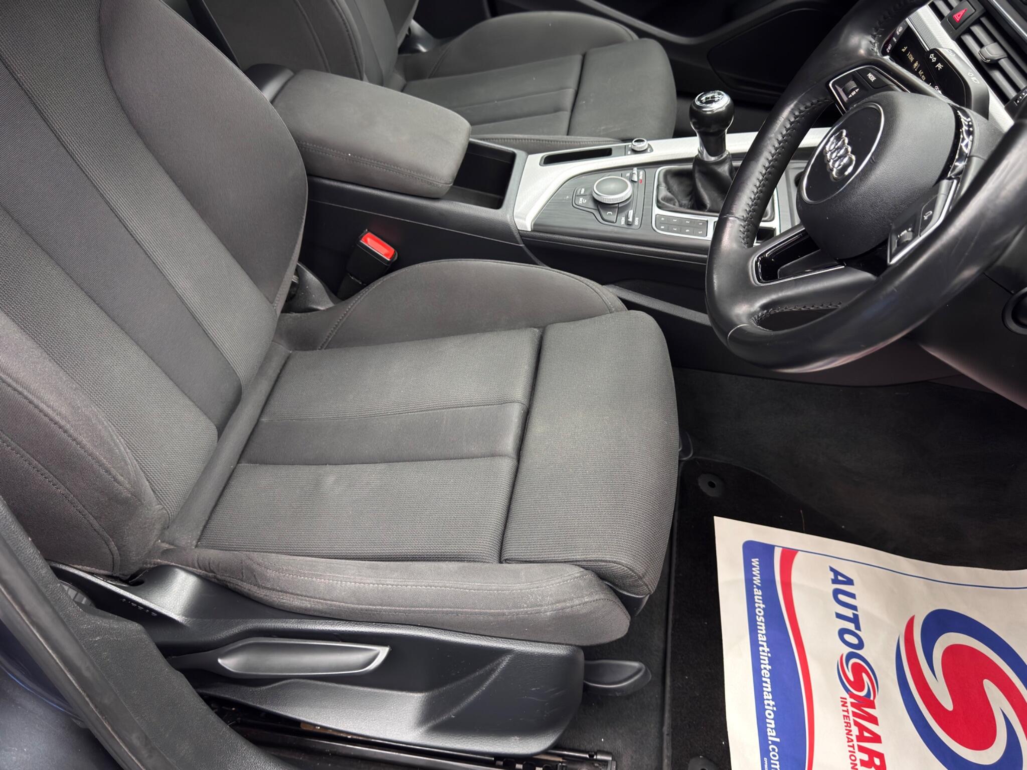 Audi A4 Avant 2.0 TDI ultra Sport Euro 6 (s/s) 5dr 5dr Manual 2025