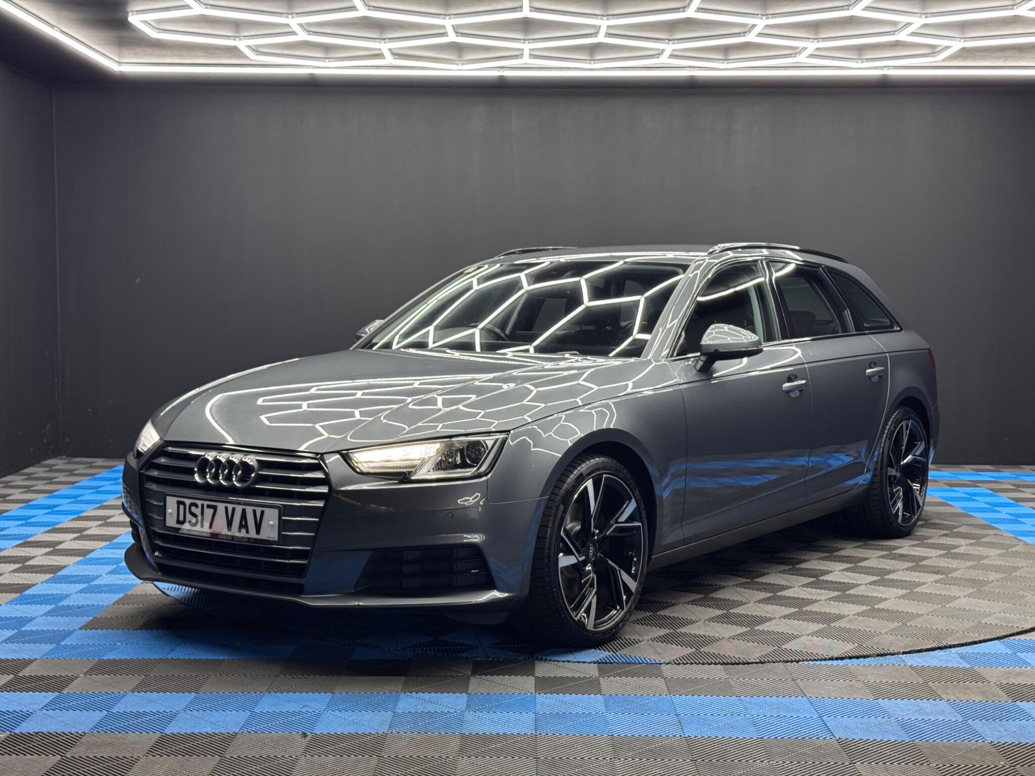 Audi A4 Avant 2.0 TDI ultra Sport Euro 6 (s/s) 5dr 5dr Manual 2025