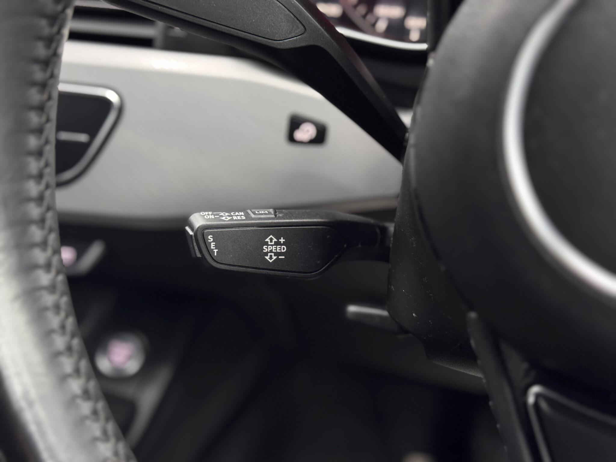 Audi A4 Avant 2.0 TDI ultra Sport Euro 6 (s/s) 5dr 5dr Manual 2025